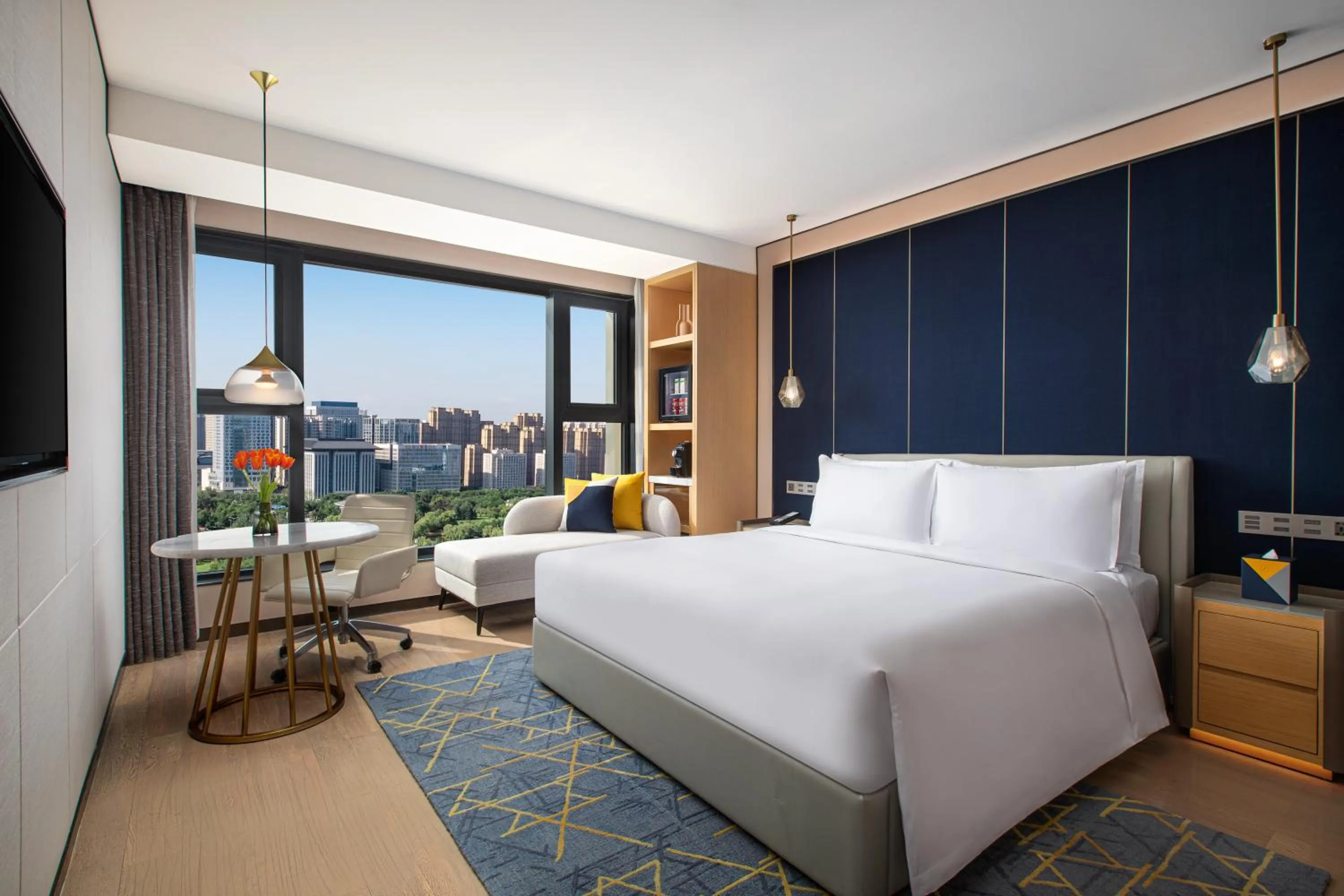 Photo of the whole room, Bed in voco Xian ETDZ by IHG