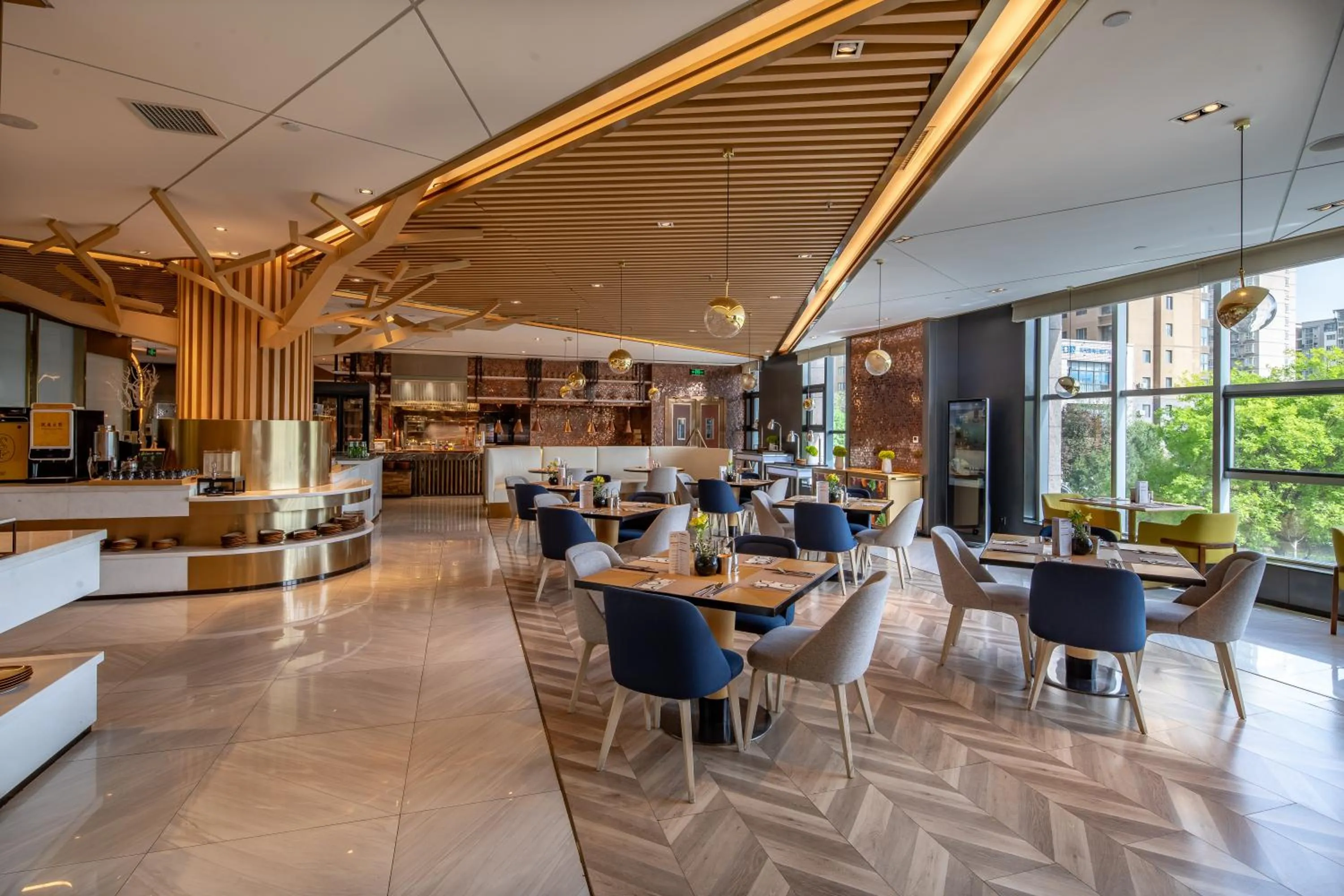 Restaurant/places to eat in voco Xian ETDZ by IHG