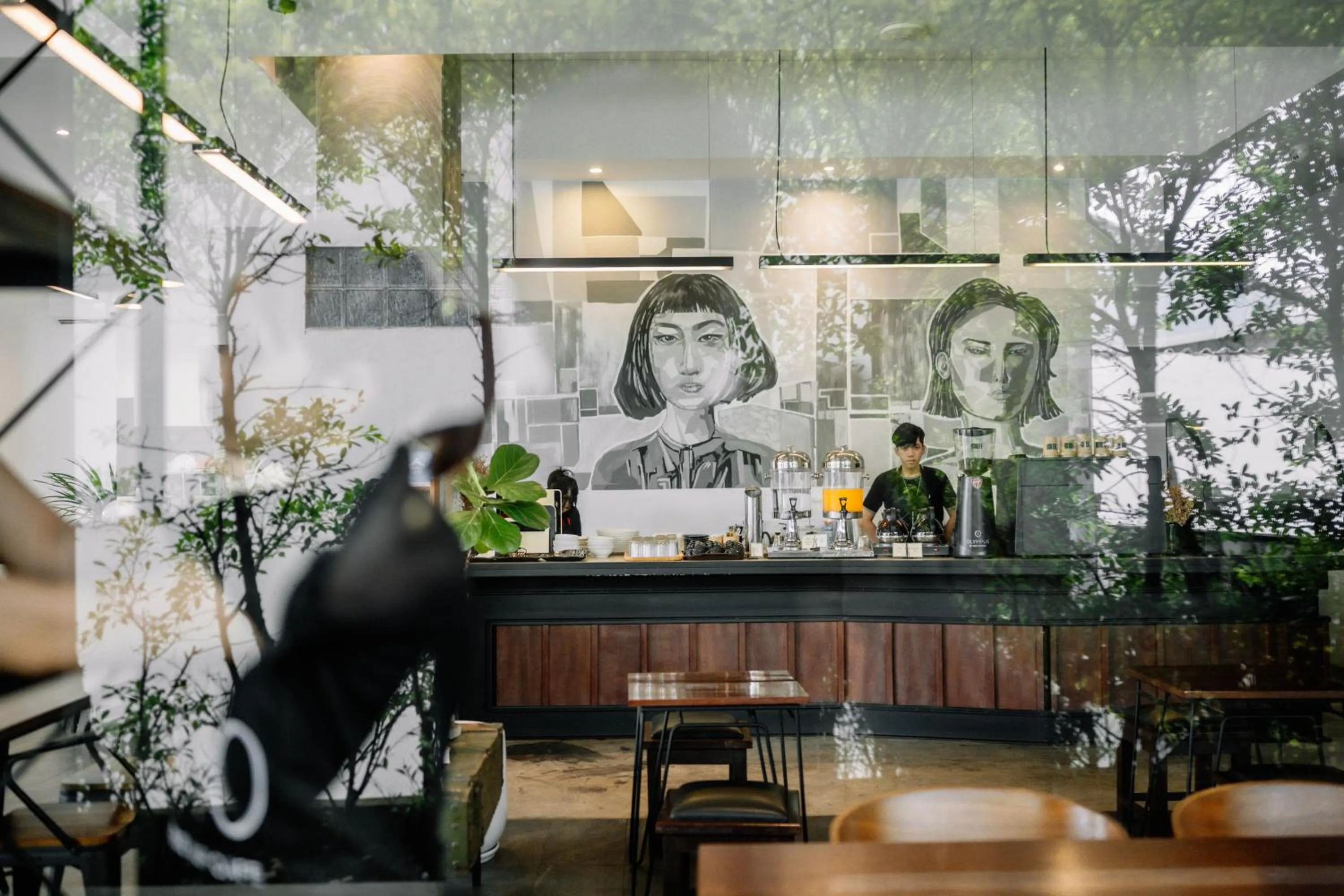 Restaurant/places to eat in S 2 Modern Boutique Hotel