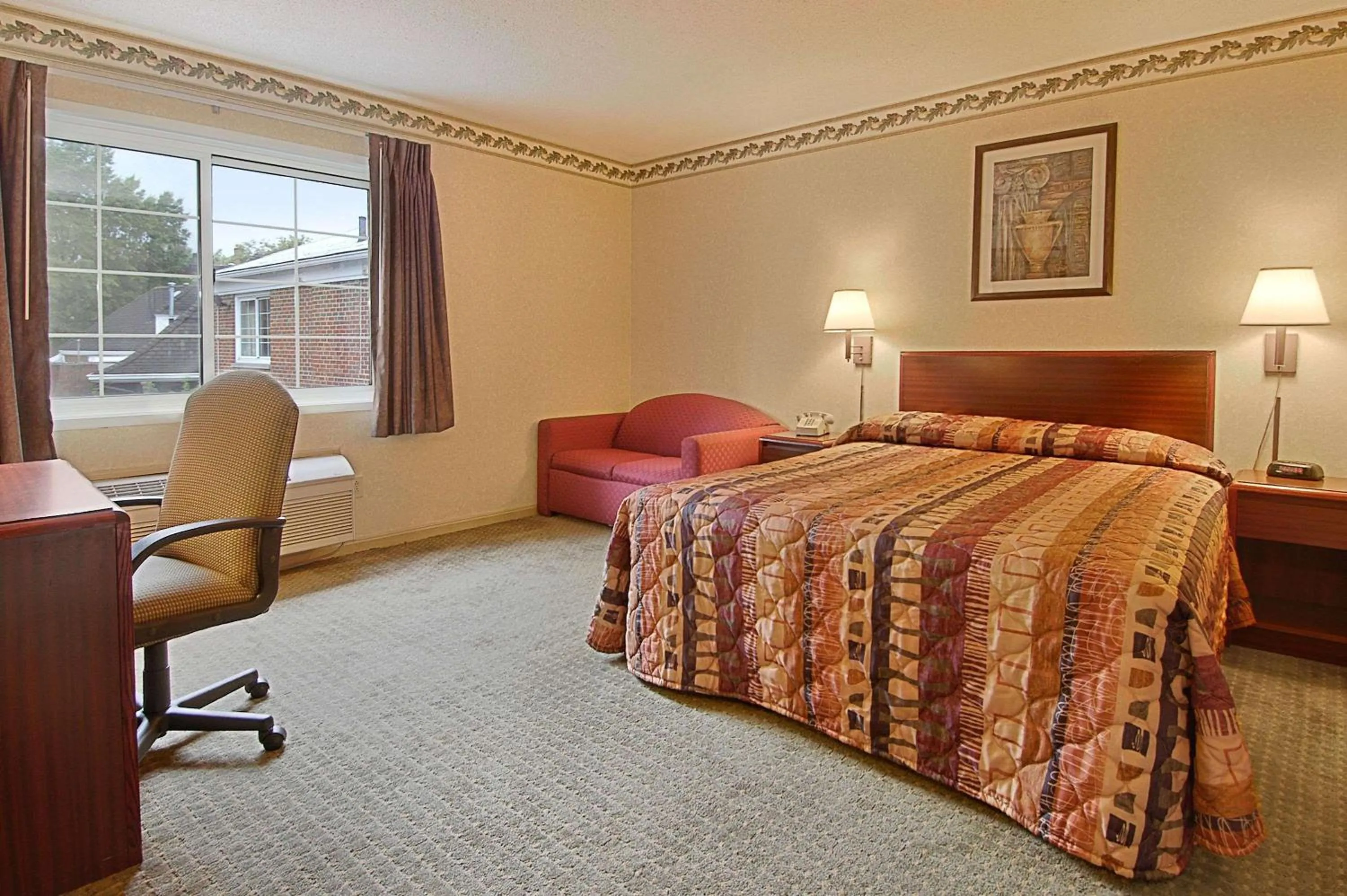 Photo of the whole room, Bed in Days Inn by Wyndham Cleveland Lakewood