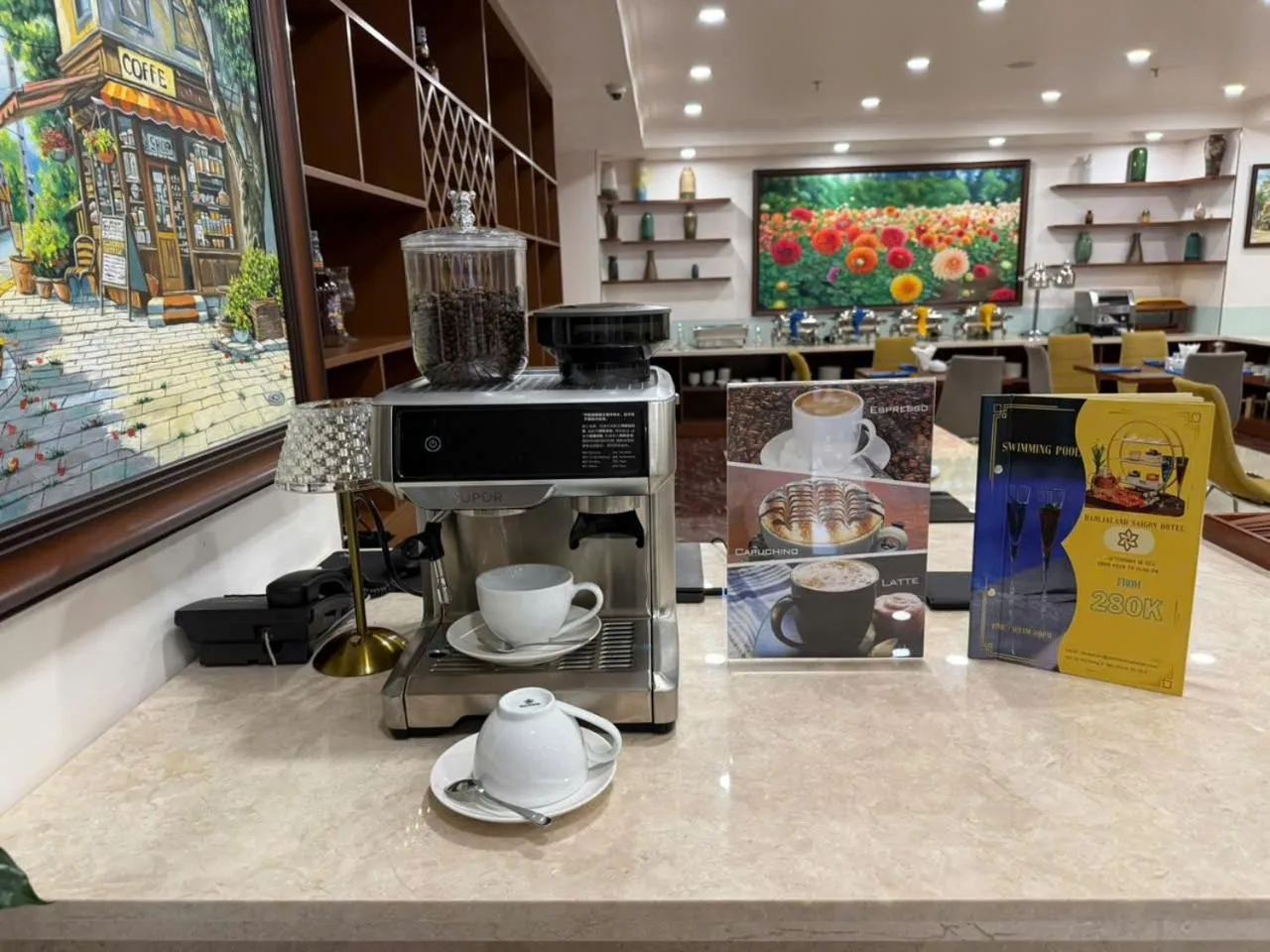 Restaurant/places to eat in DAHLIALAND SAIGON HOTEL & SWIMMING PooL