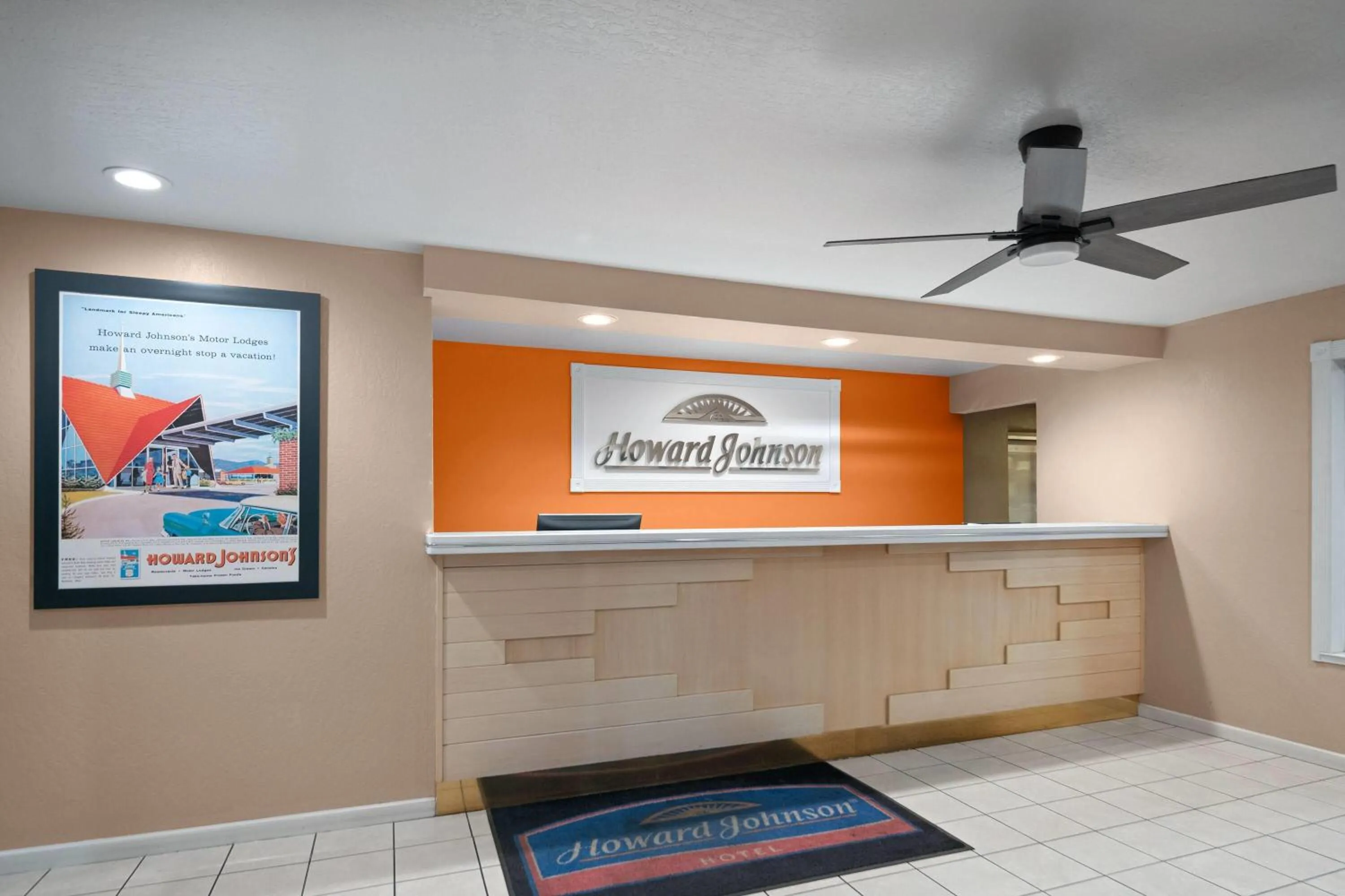 Lobby or reception in Howard Johnson by Wyndham Modesto Ceres