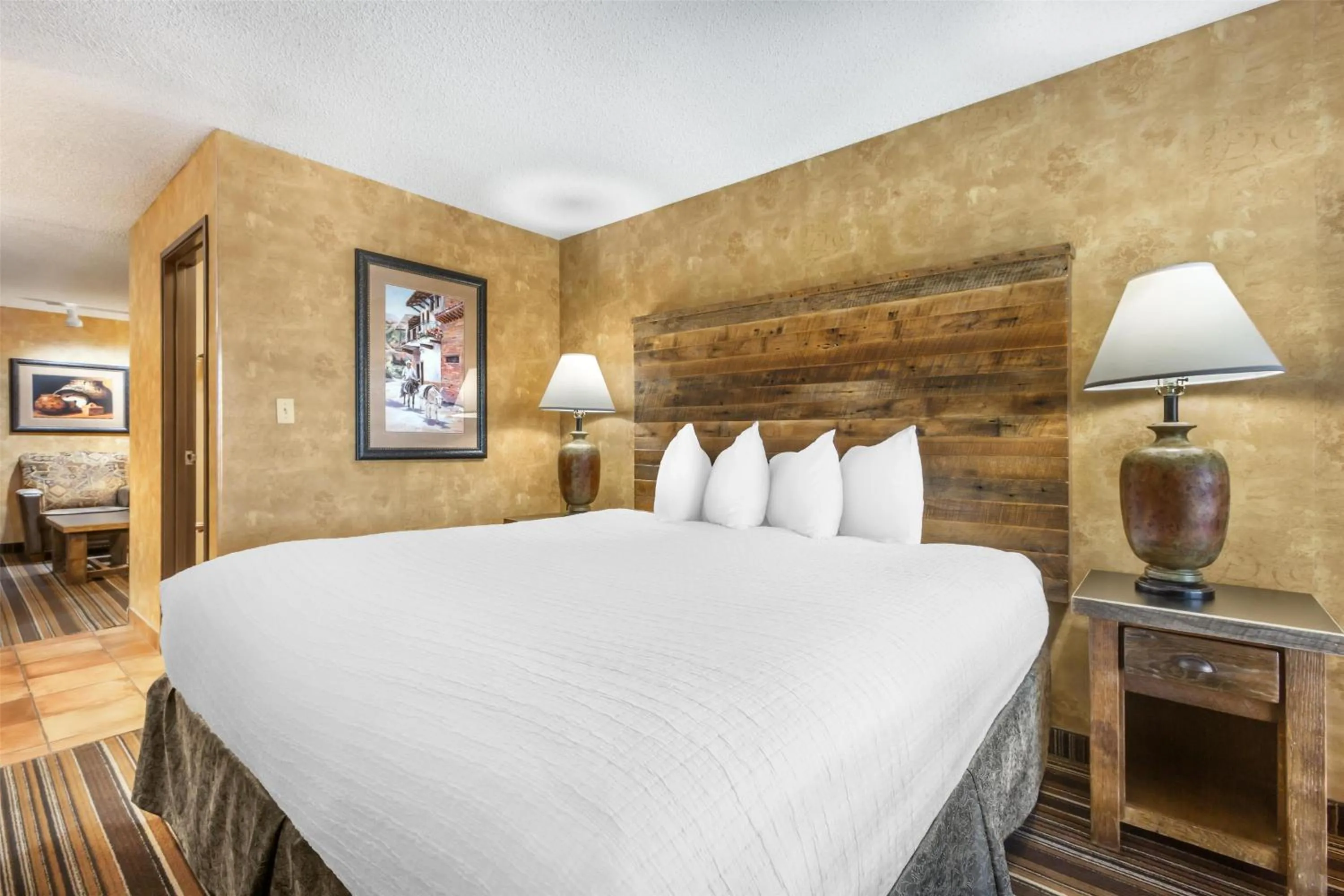 Photo of the whole room, Bed in Best Western Plus Inn of Santa Fe