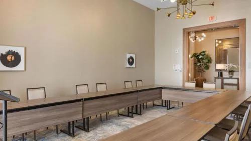 Holiday Inn & Suites Nashville Downtown - Broadway by IHG