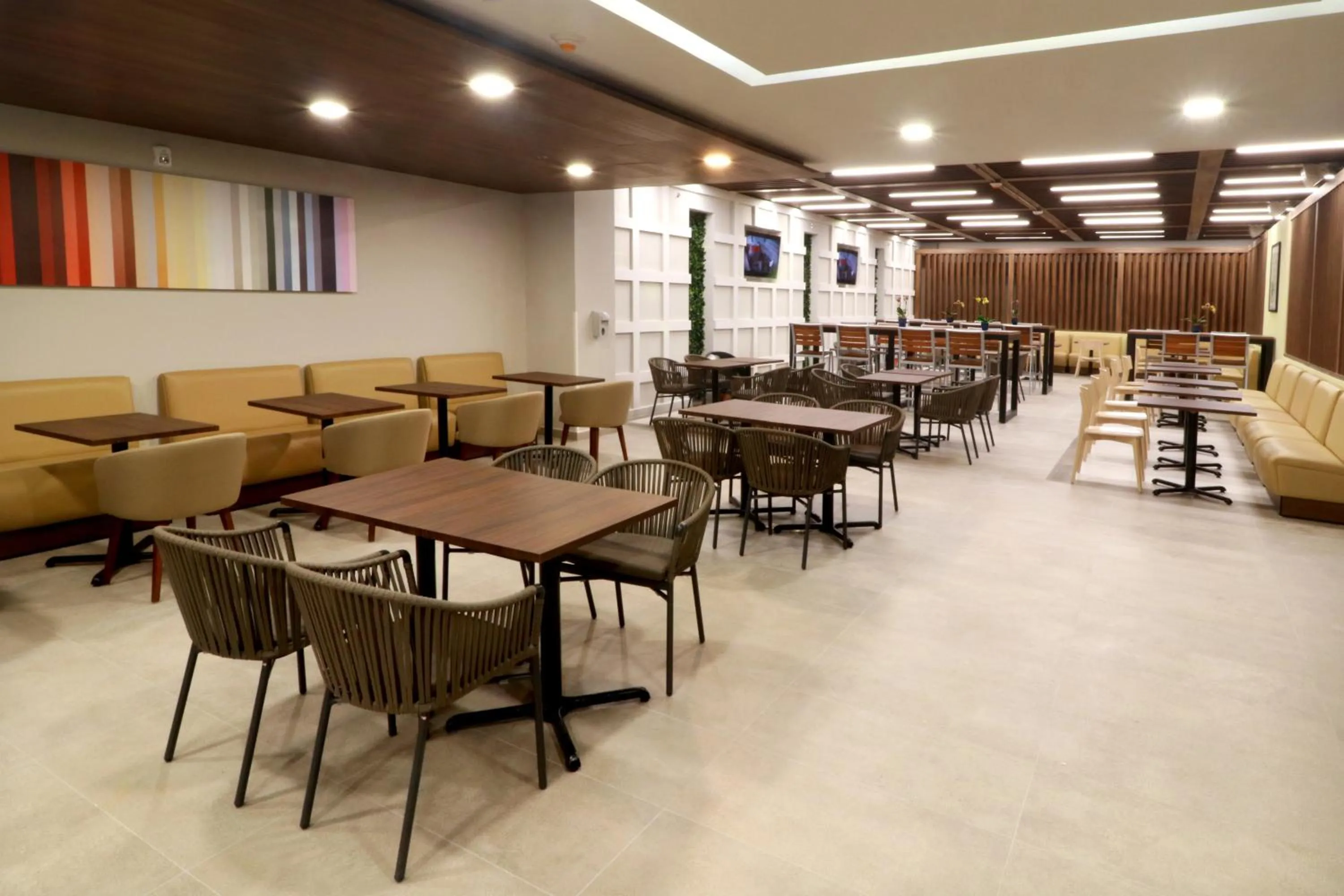 Breakfast in Holiday Inn Express & Suites - Playa del Carmen by IHG