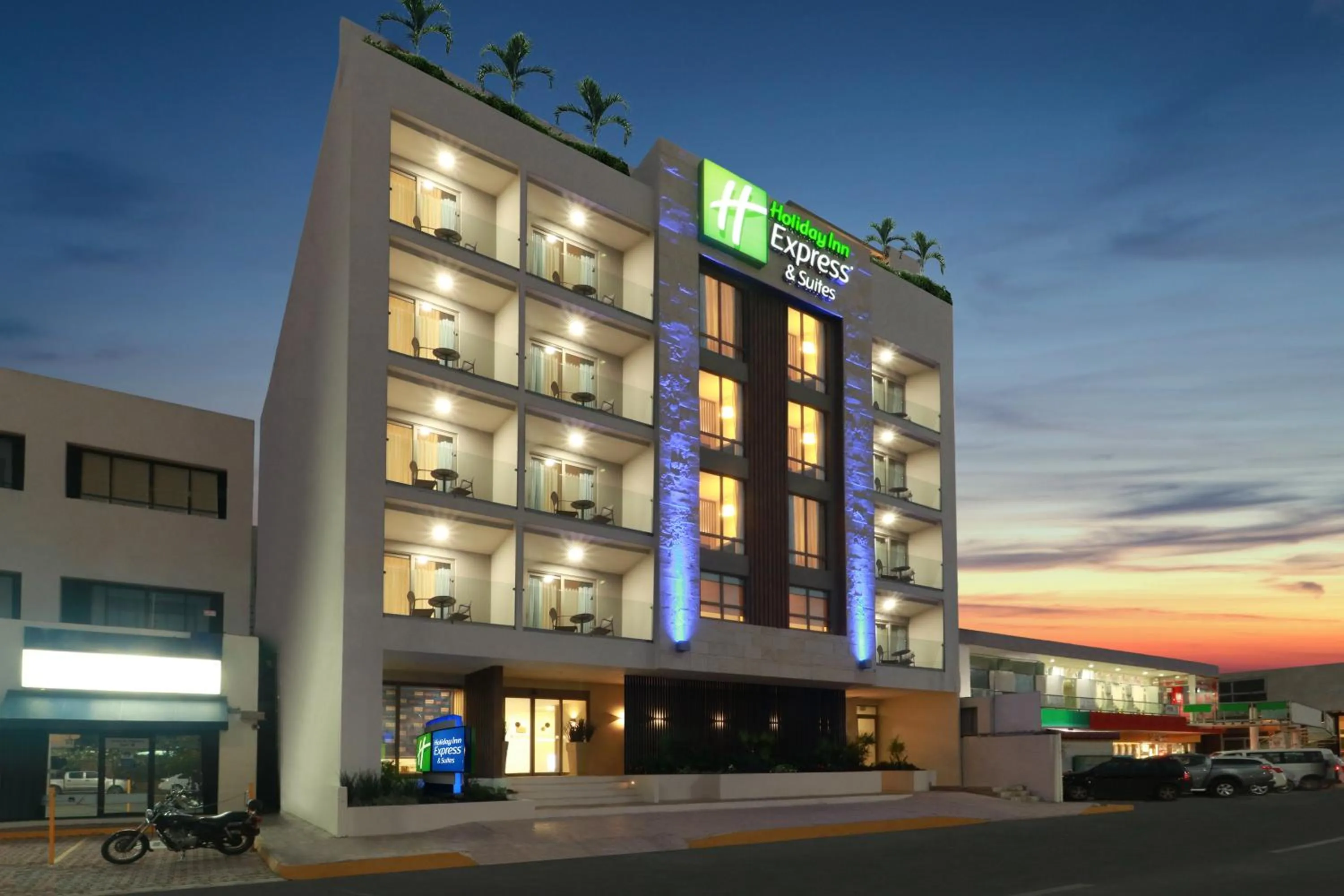 Property building in Holiday Inn Express & Suites - Playa del Carmen by IHG