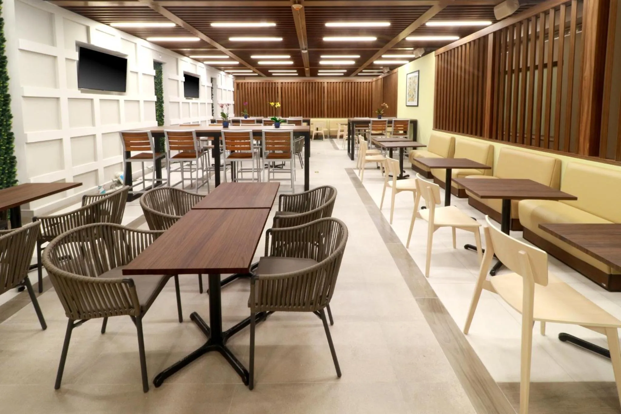 Restaurant/places to eat in Holiday Inn Express & Suites - Playa del Carmen by IHG