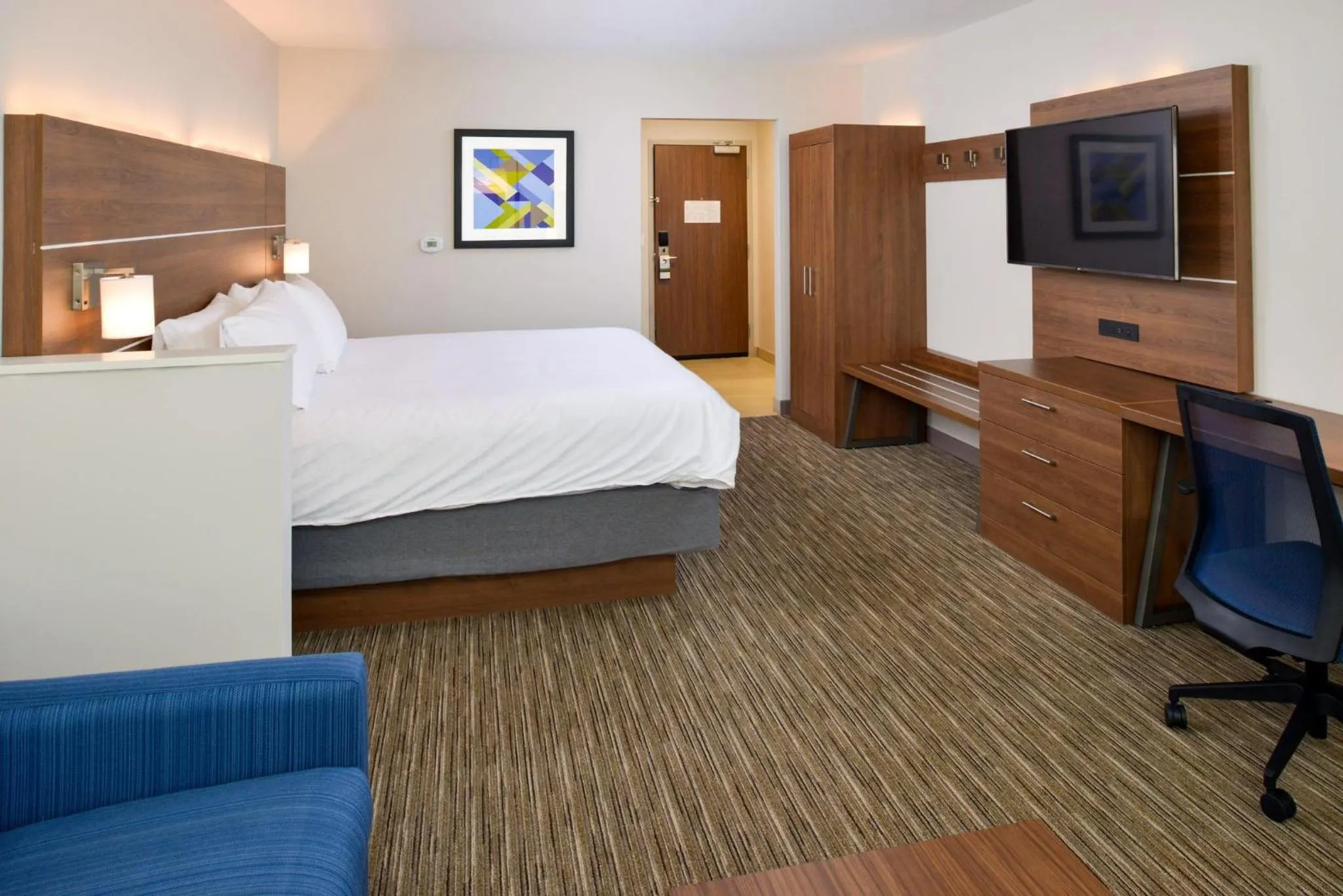 Photo of the whole room, Bed in Holiday Inn Express & Suites - Ottumwa by IHG