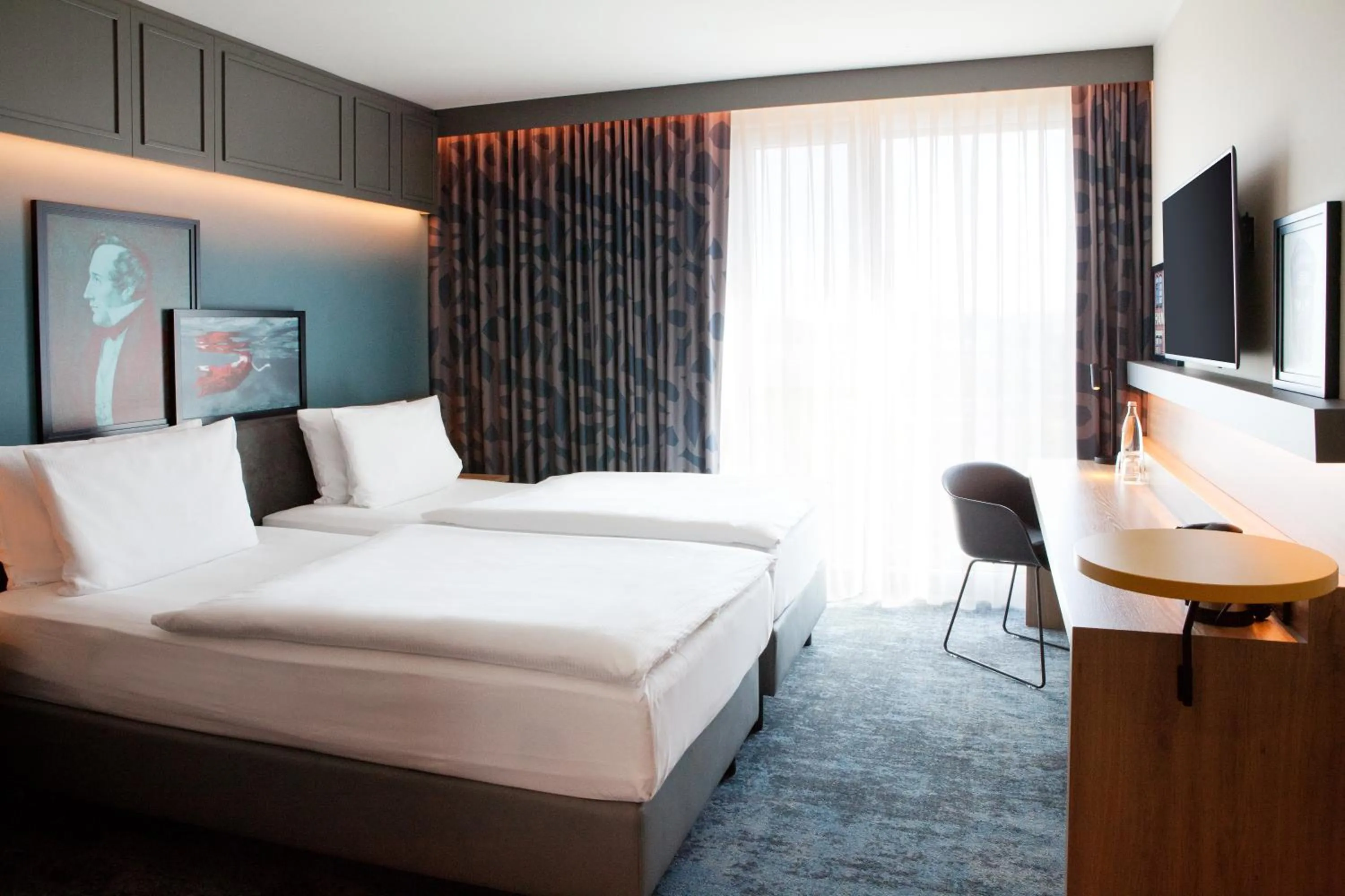 Bed in Holiday Inn - Hamburg - HafenCity by IHG
