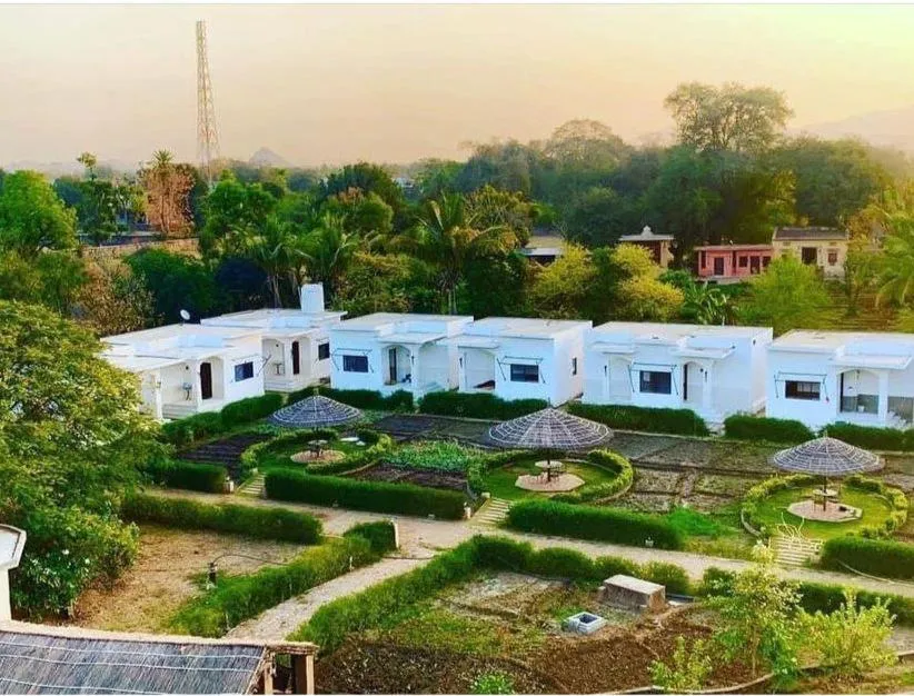 Property building in Haveli Expedition & Resort