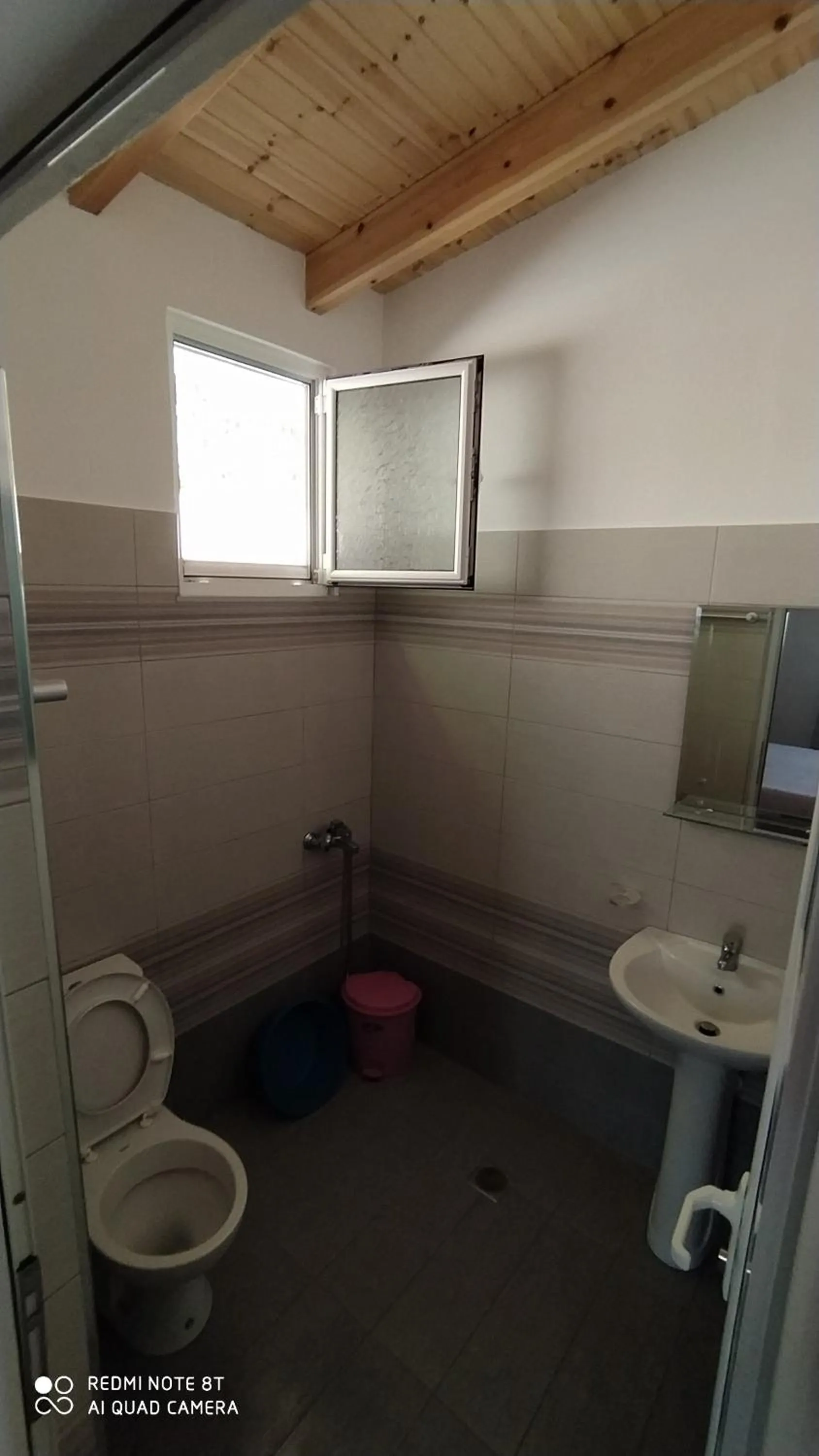 Bathroom in Ksamil holiday