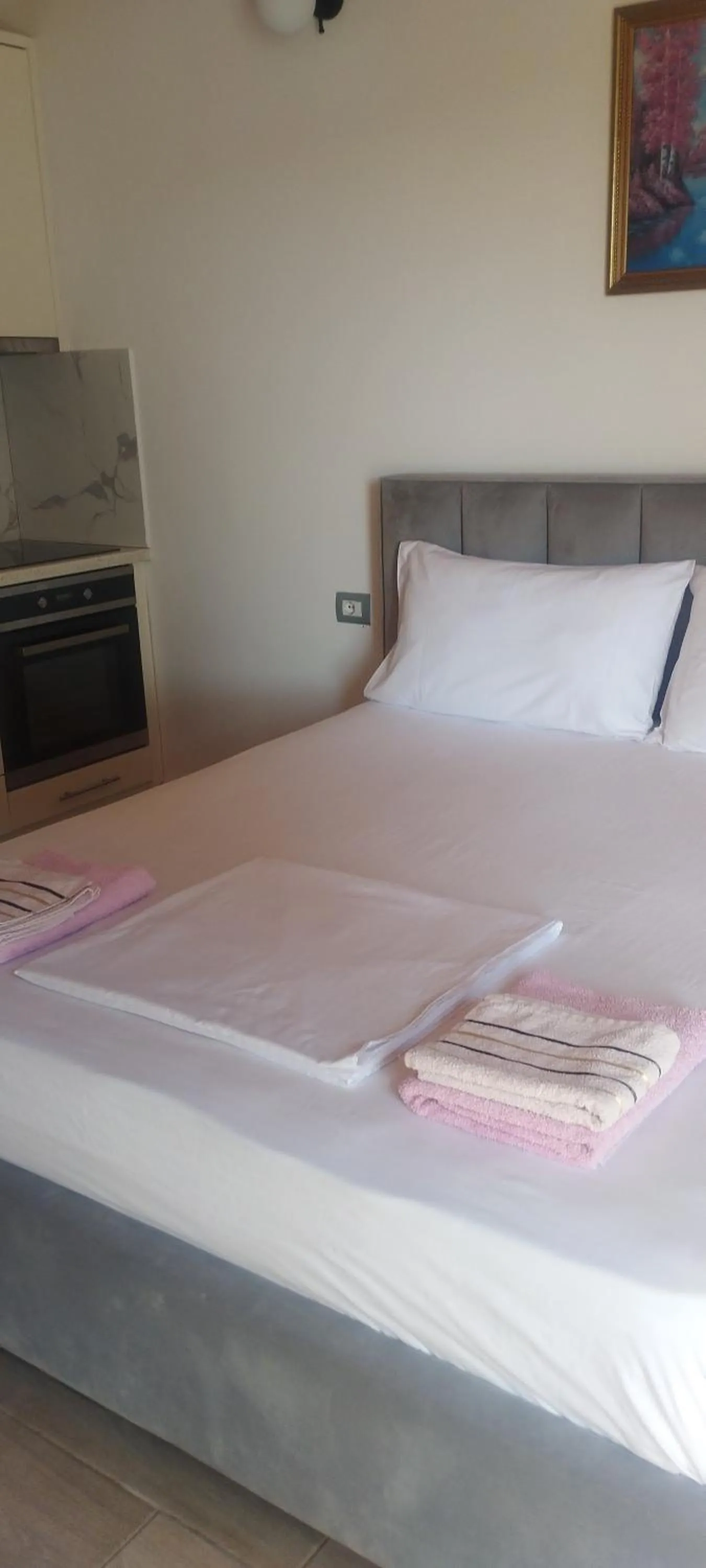Bed in Ksamil holiday