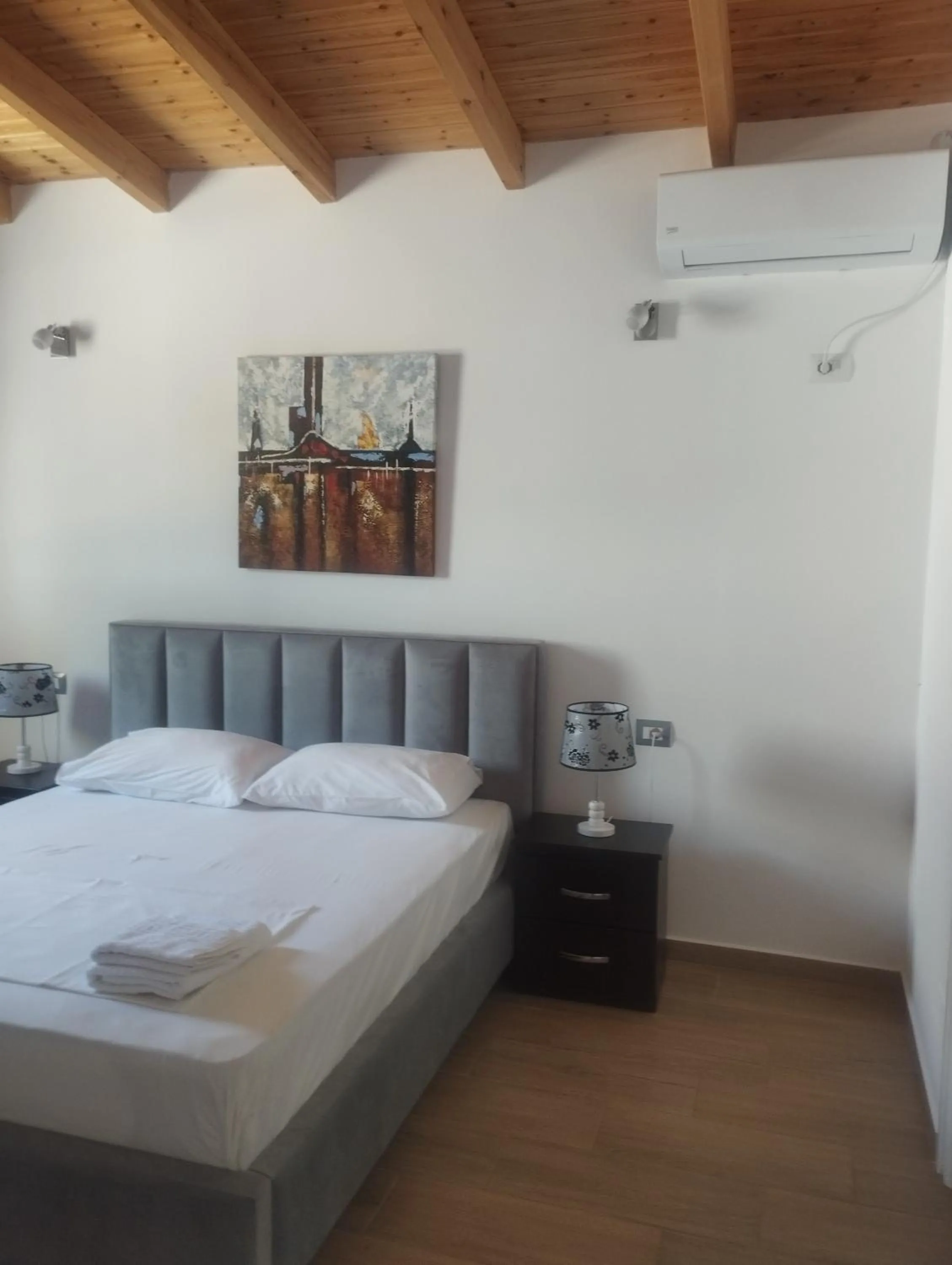 Bedroom, Bed in Ksamil holiday