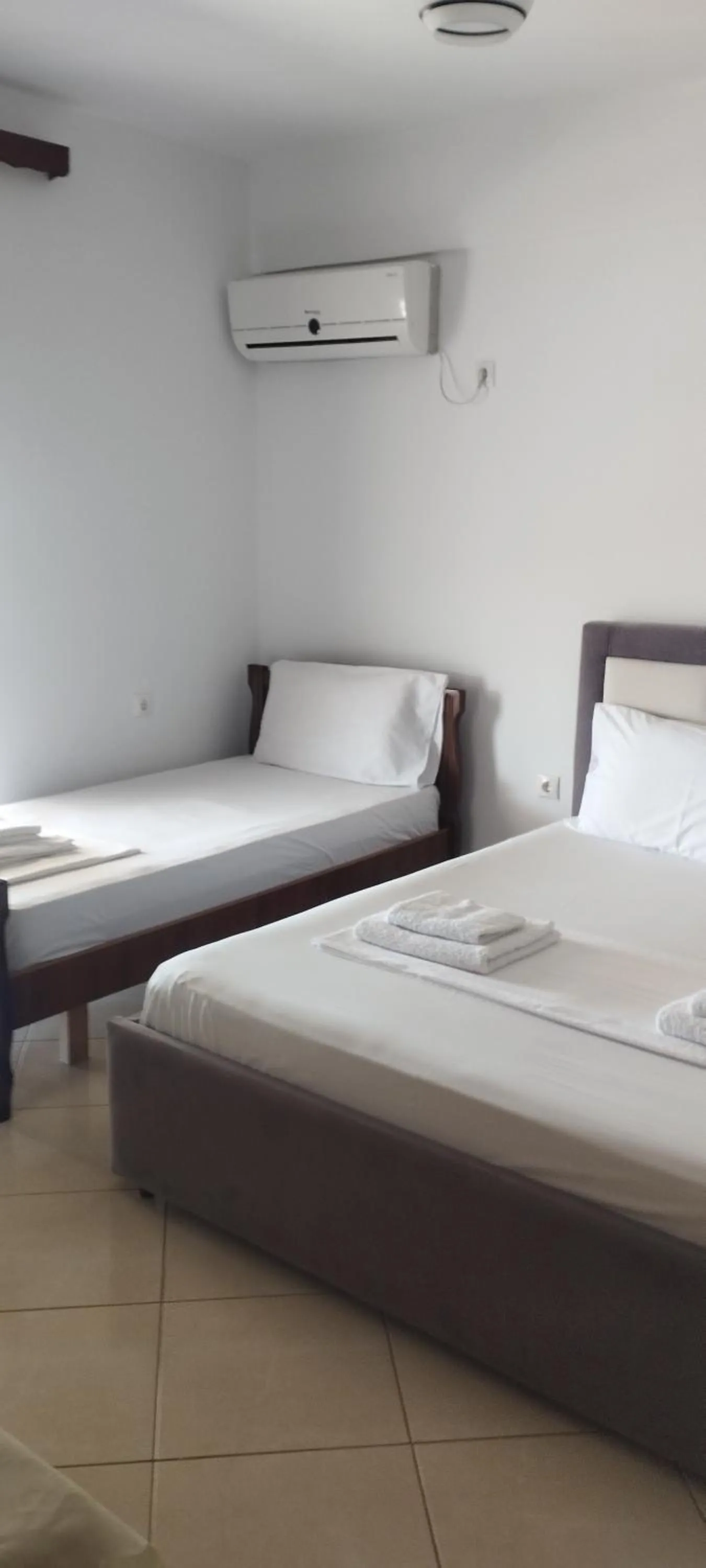 Bed in Ksamil holiday