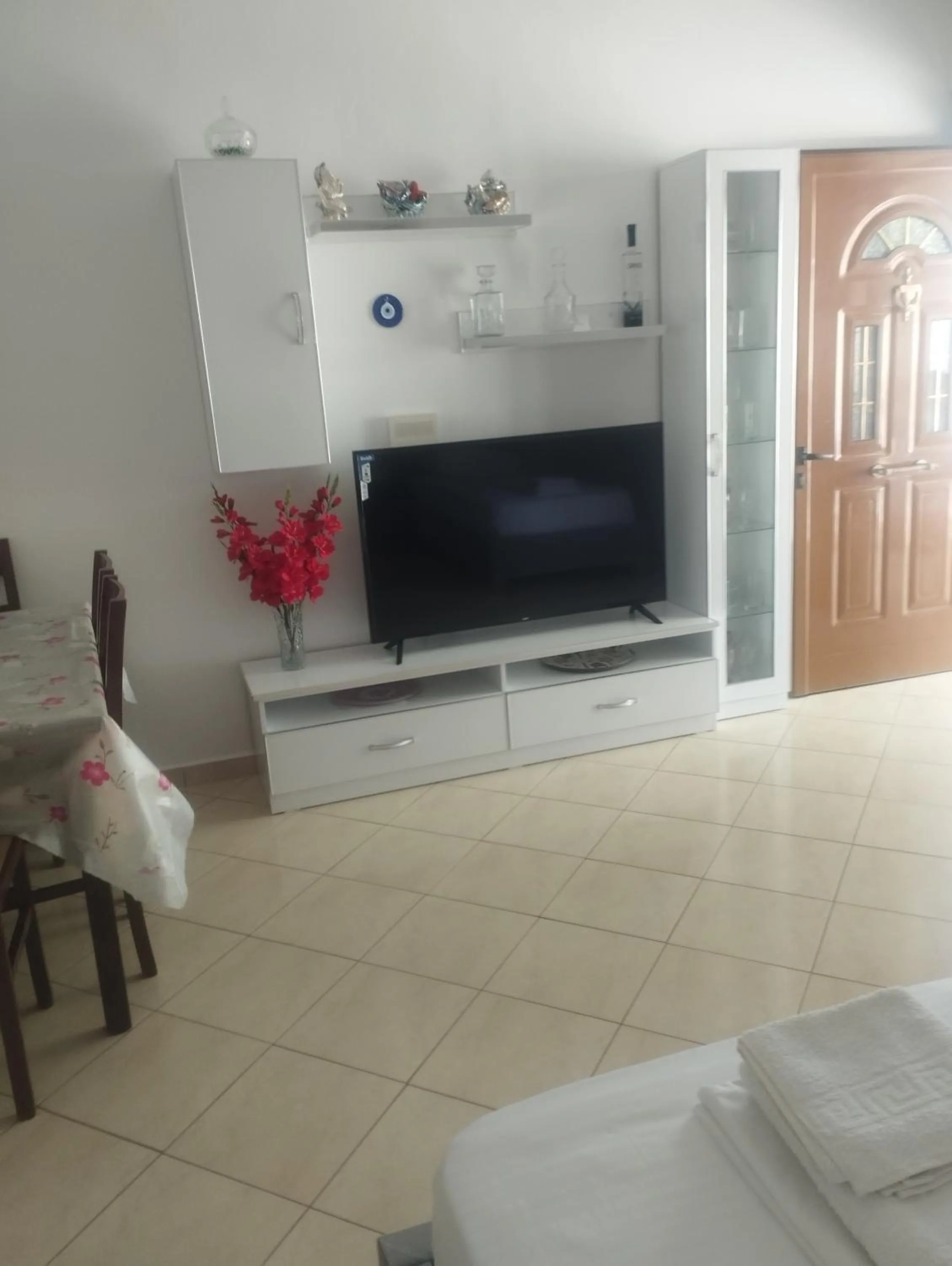 Bed in Ksamil holiday