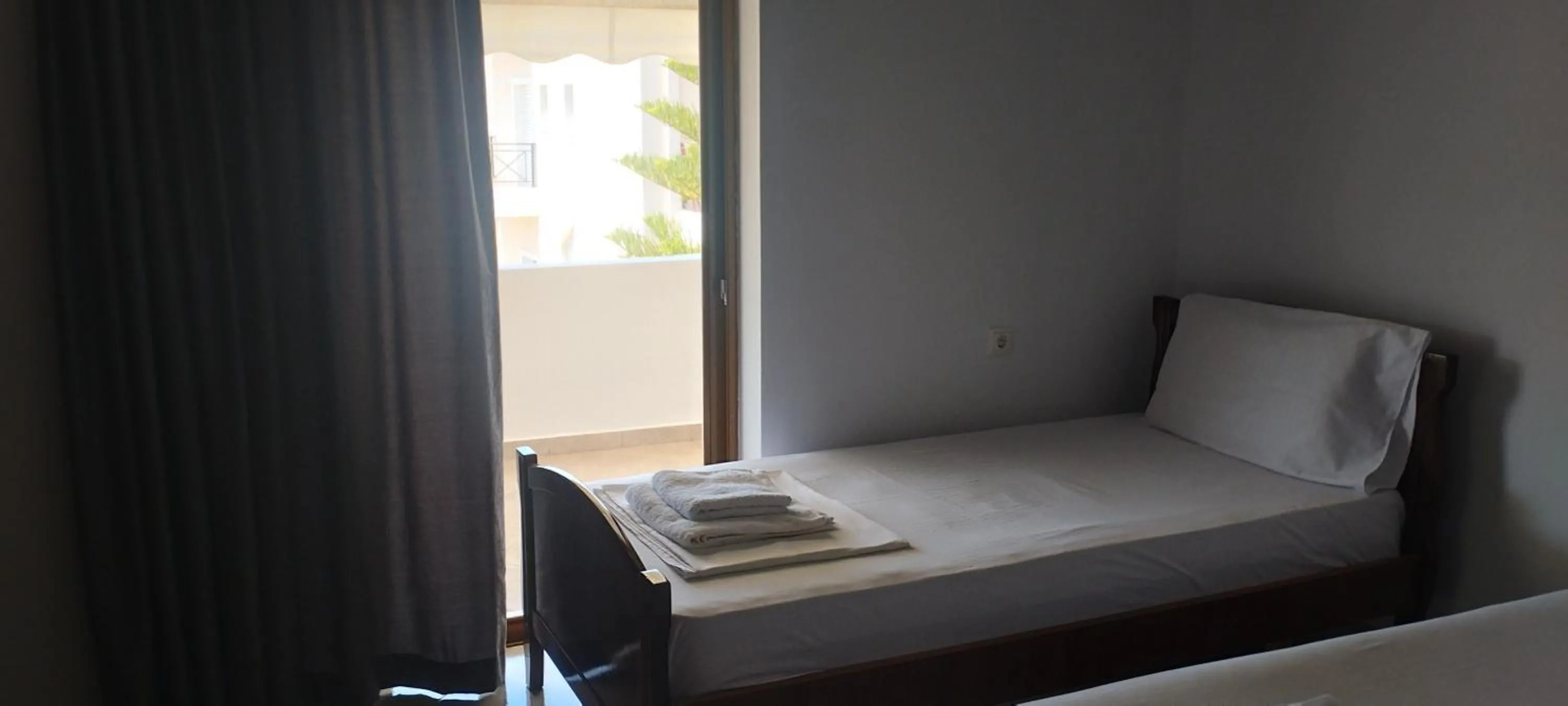 Bed in Ksamil holiday