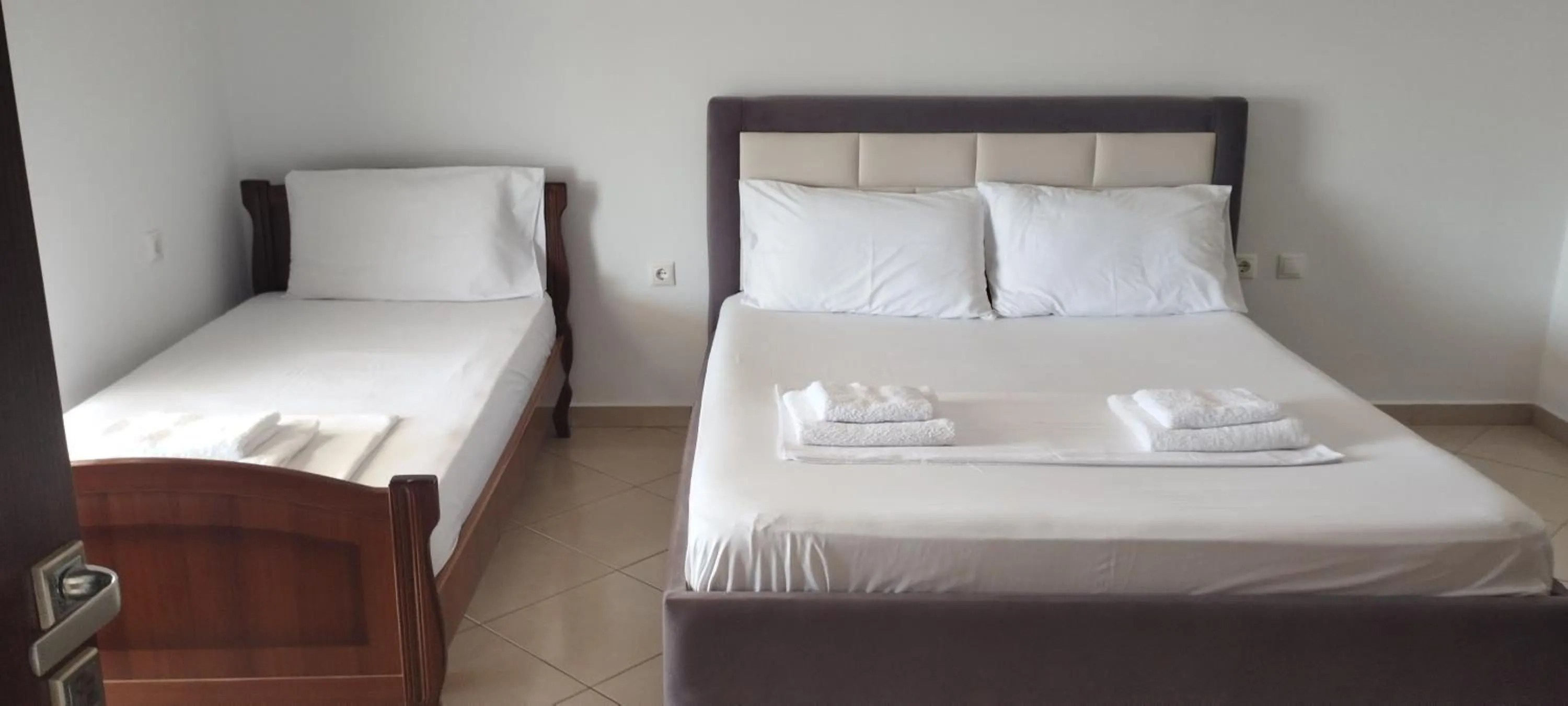 Bed in Ksamil holiday