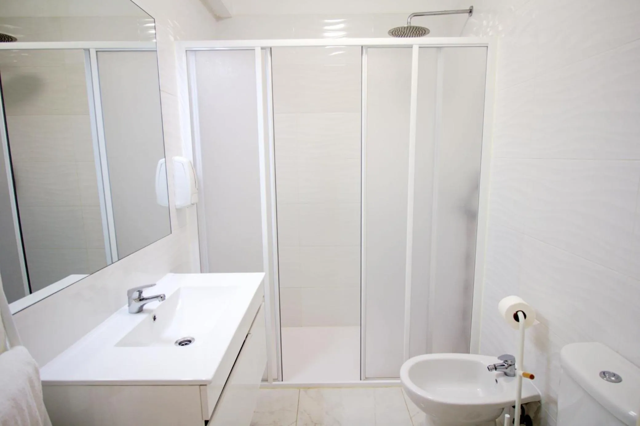 Shower in WOT Algarve Soul