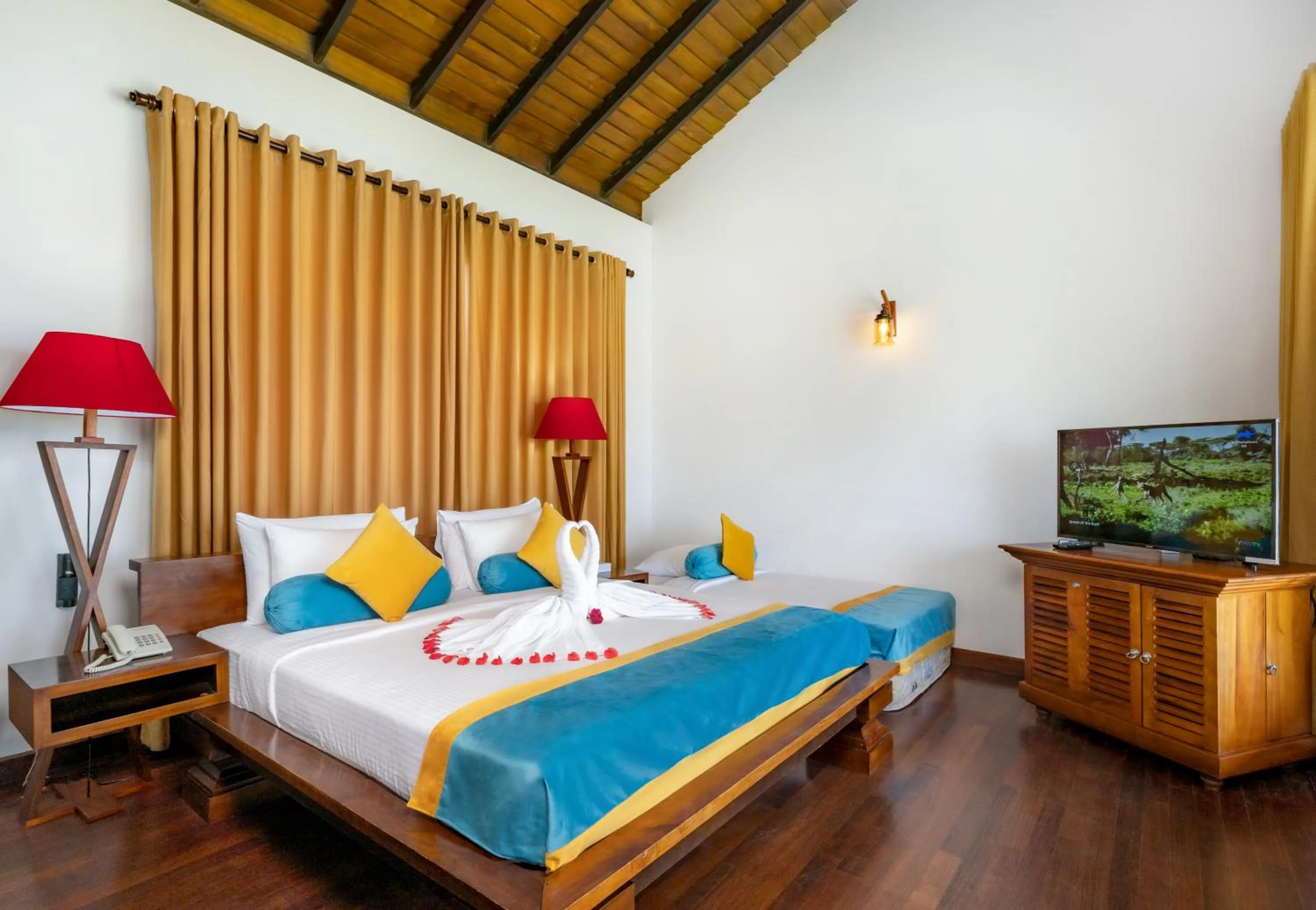 TV and multimedia, Bed in Grand Beach