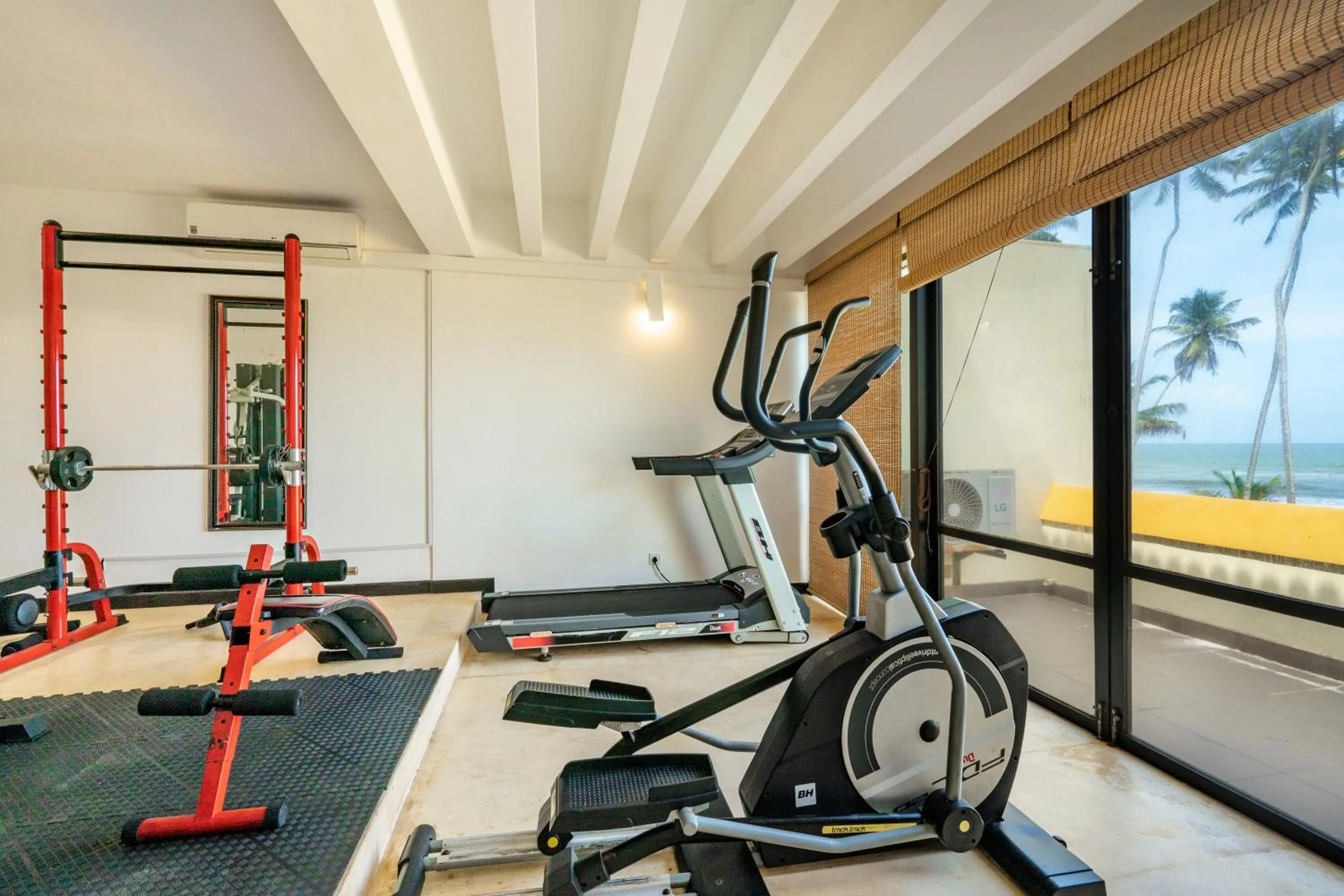 Fitness centre/facilities in Grand Beach
