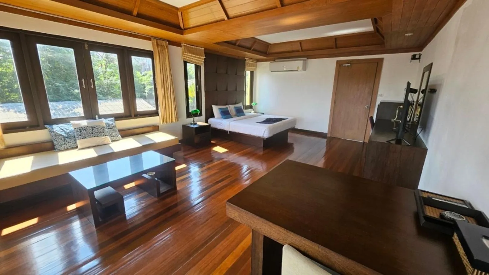 Photo of the whole room in Samui Mekkala Seaview