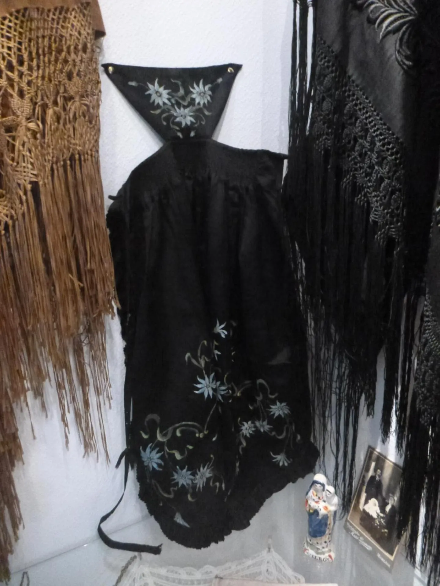 Decorative detail in ty dreux entre terre et mer