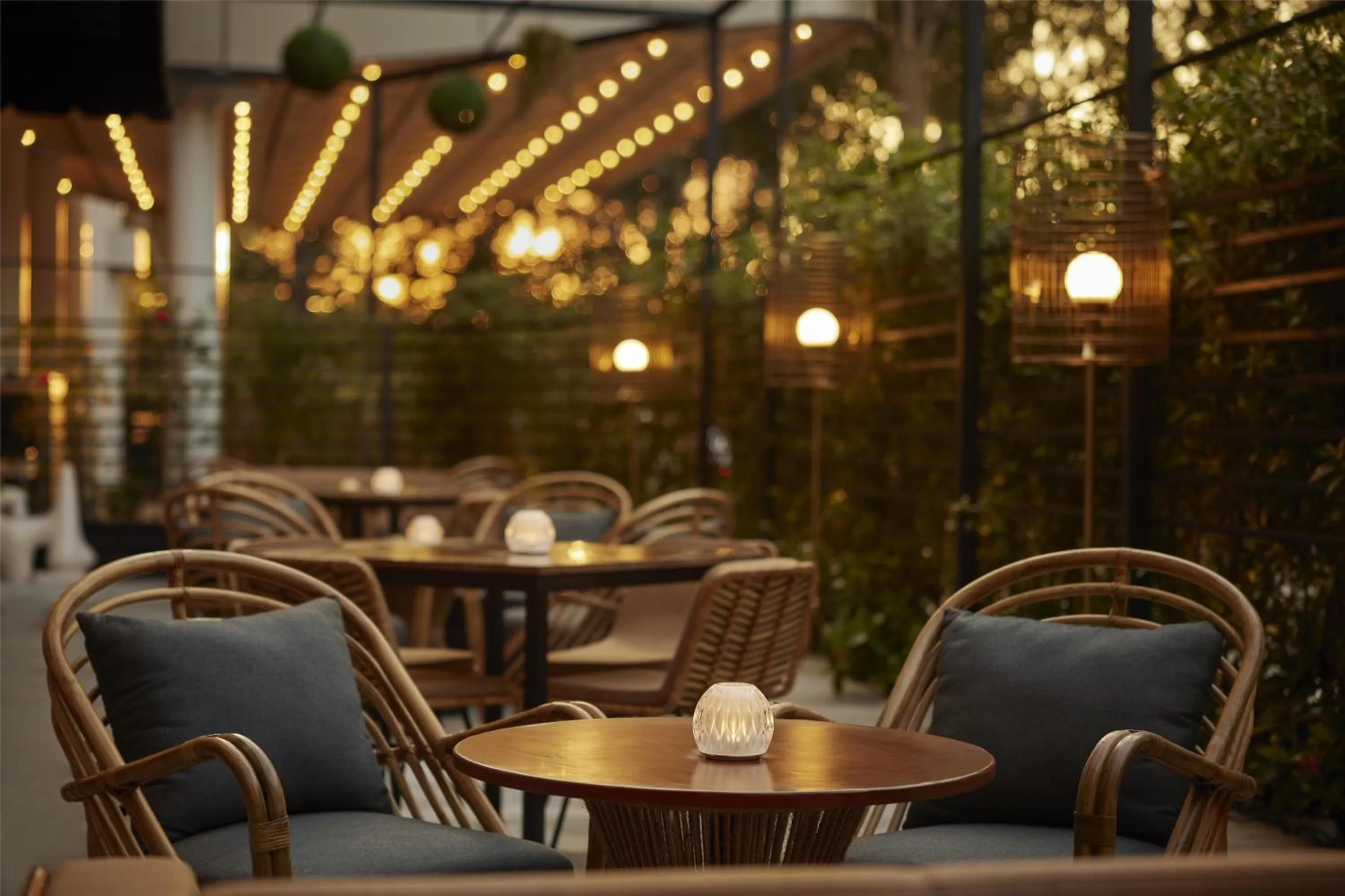 Restaurant/places to eat in Hyatt Centric Sector17 Chandigarh