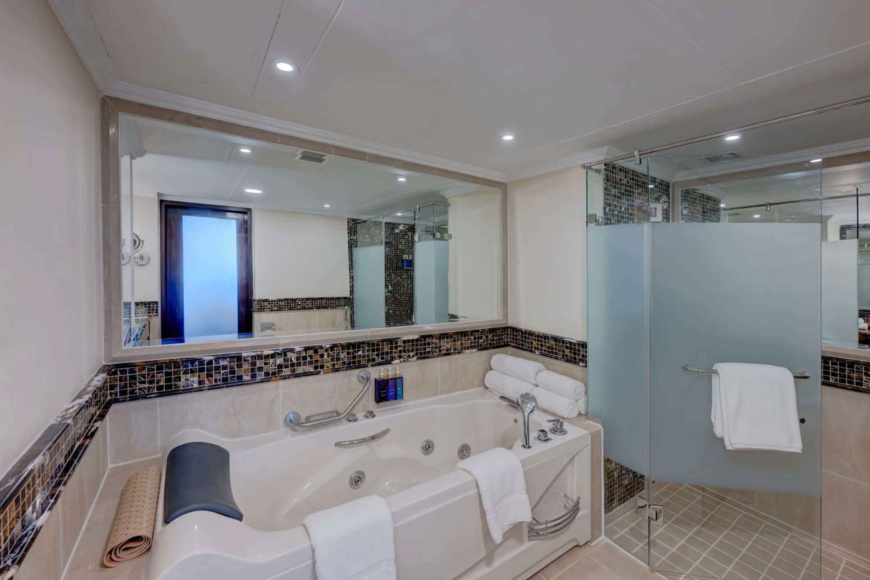 View (from property/room) in Islamabad Marriott Hotel