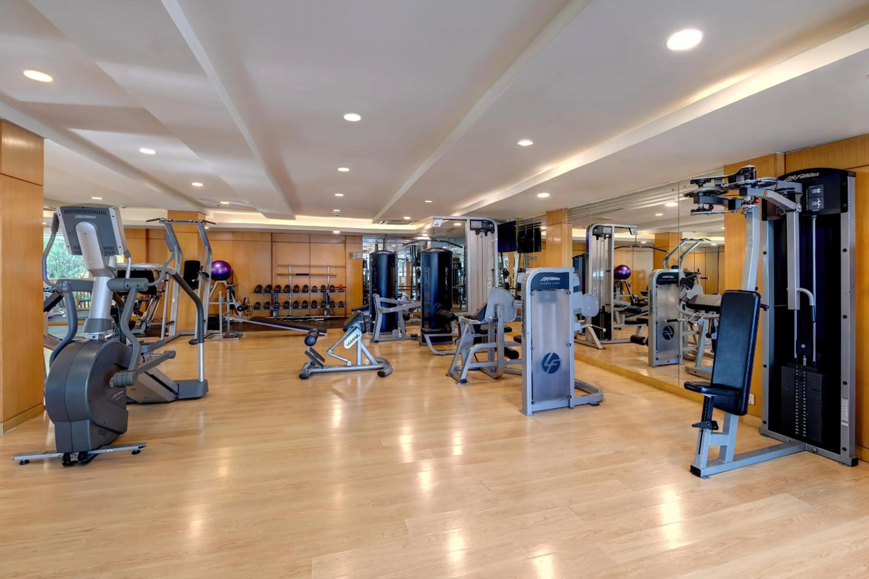 Fitness centre/facilities in Islamabad Marriott Hotel