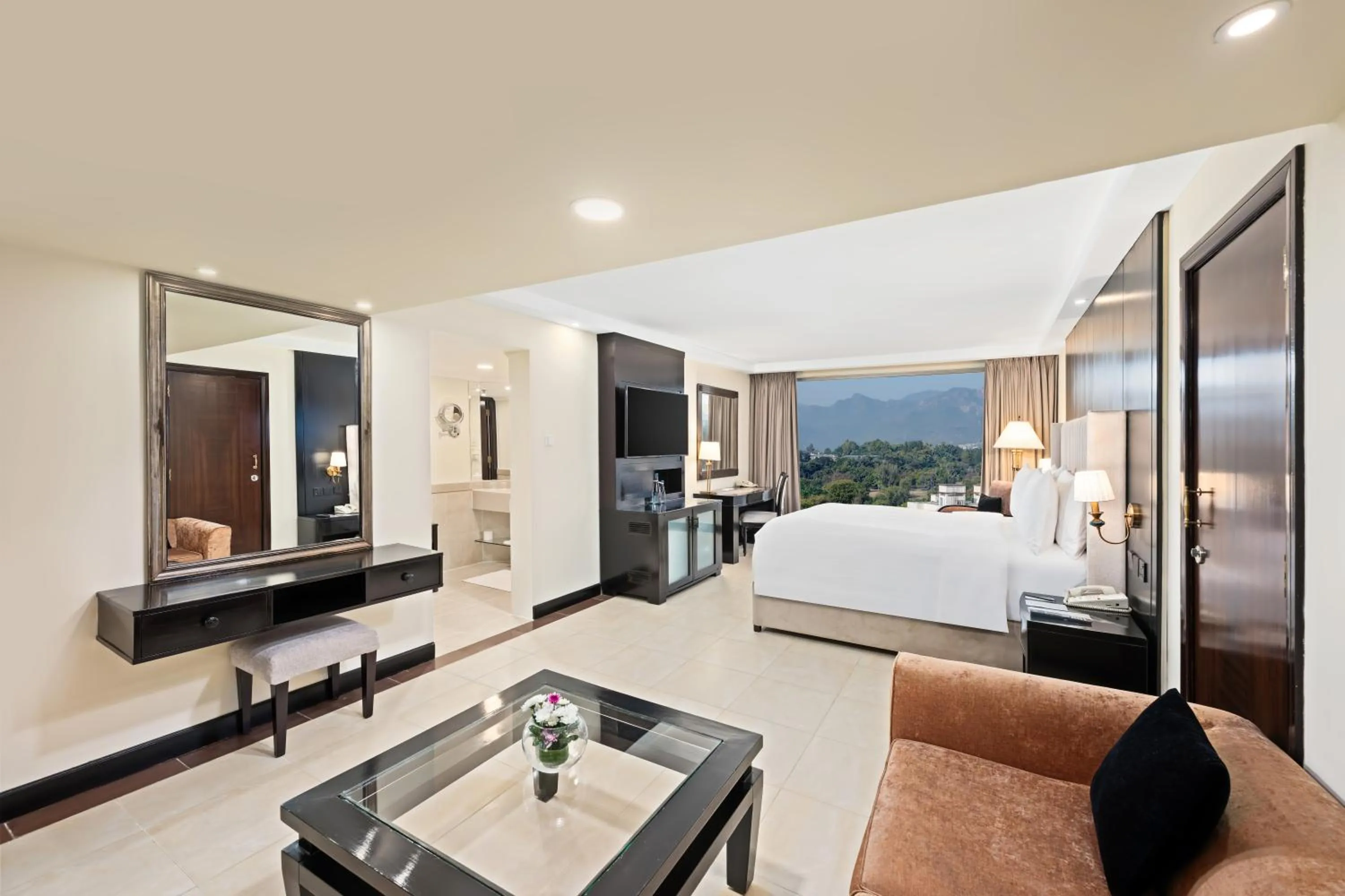 View (from property/room), Bed in Islamabad Marriott Hotel