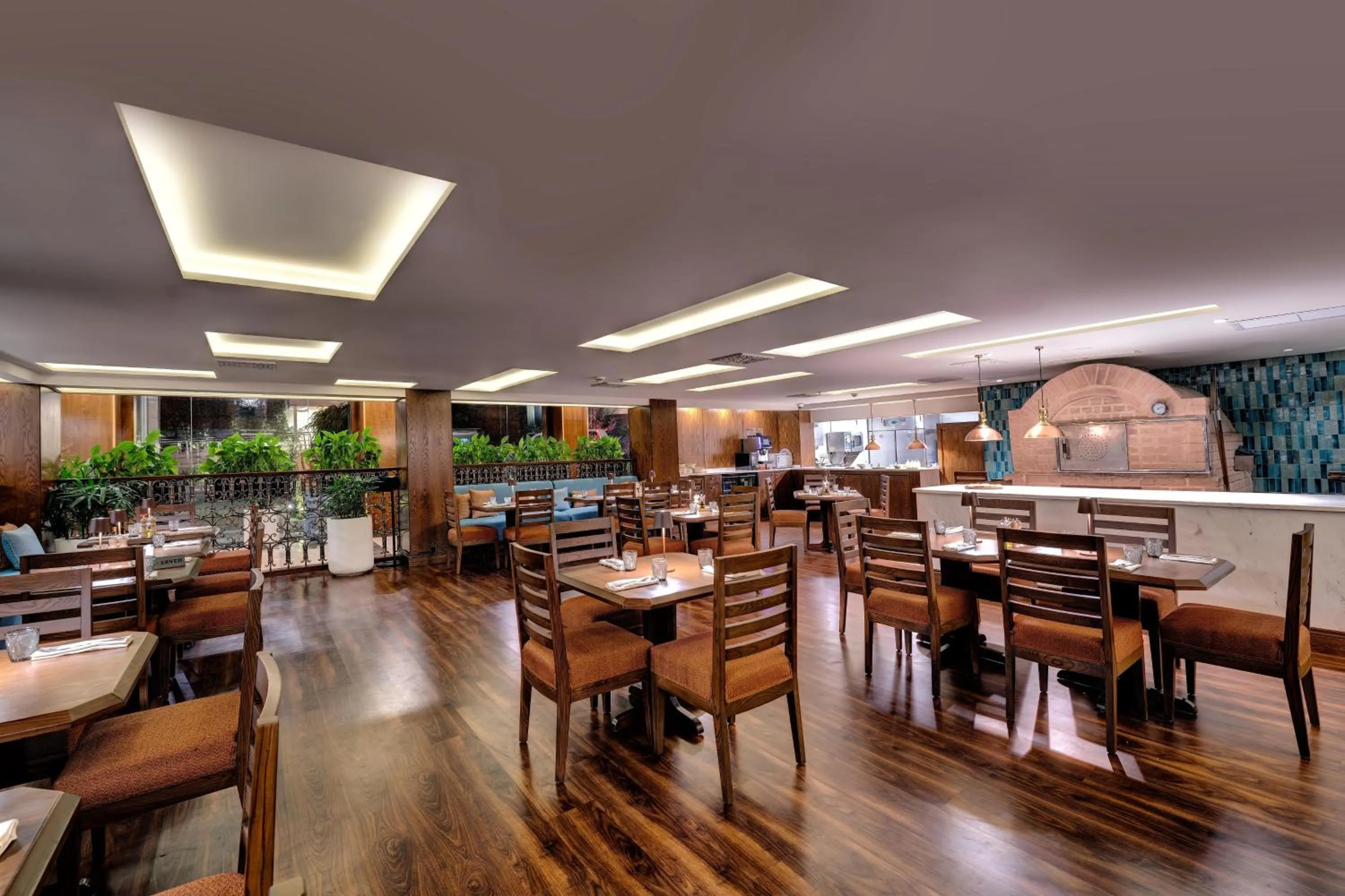 Restaurant/places to eat in Islamabad Marriott Hotel