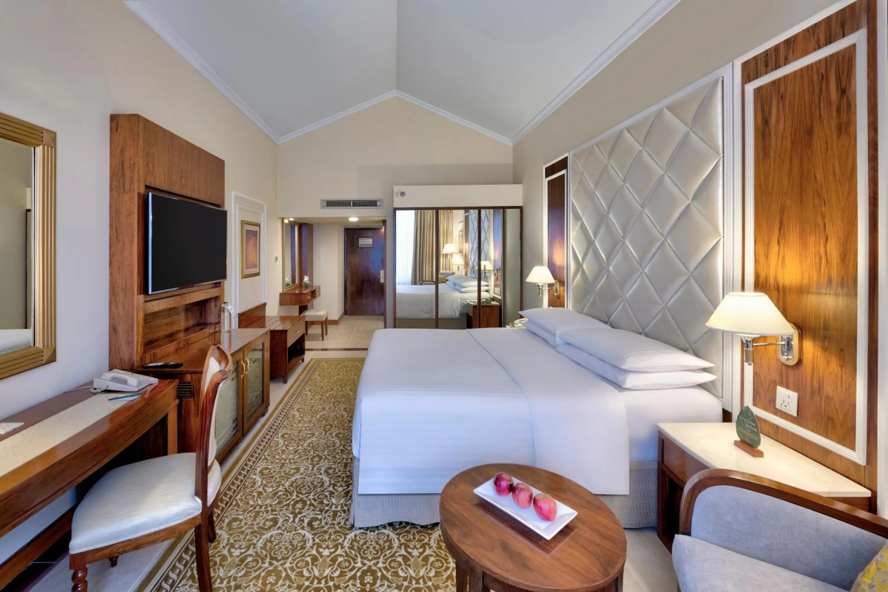 View (from property/room), Bed in Islamabad Marriott Hotel