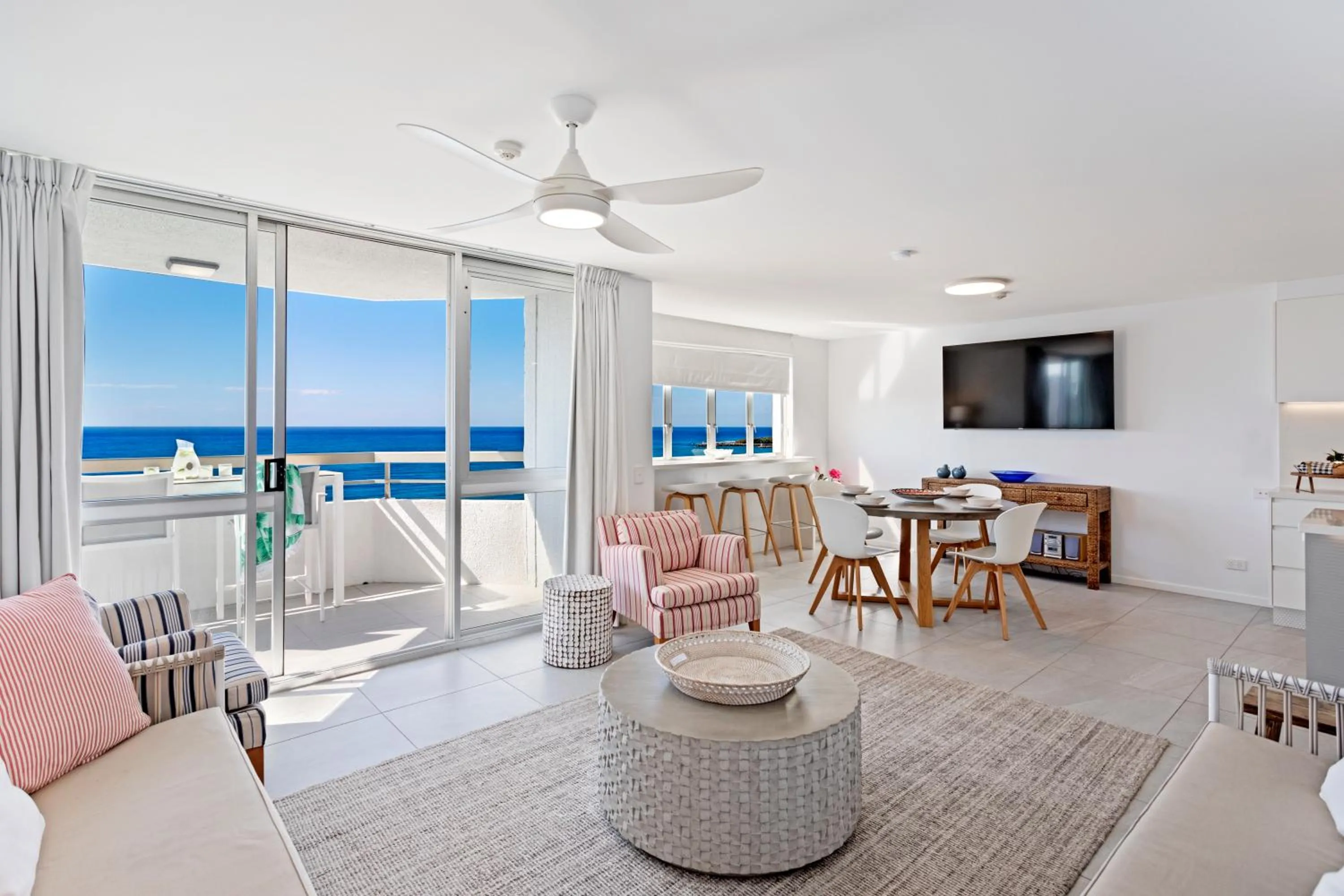 TV and multimedia in Newport Mooloolaba Apartments