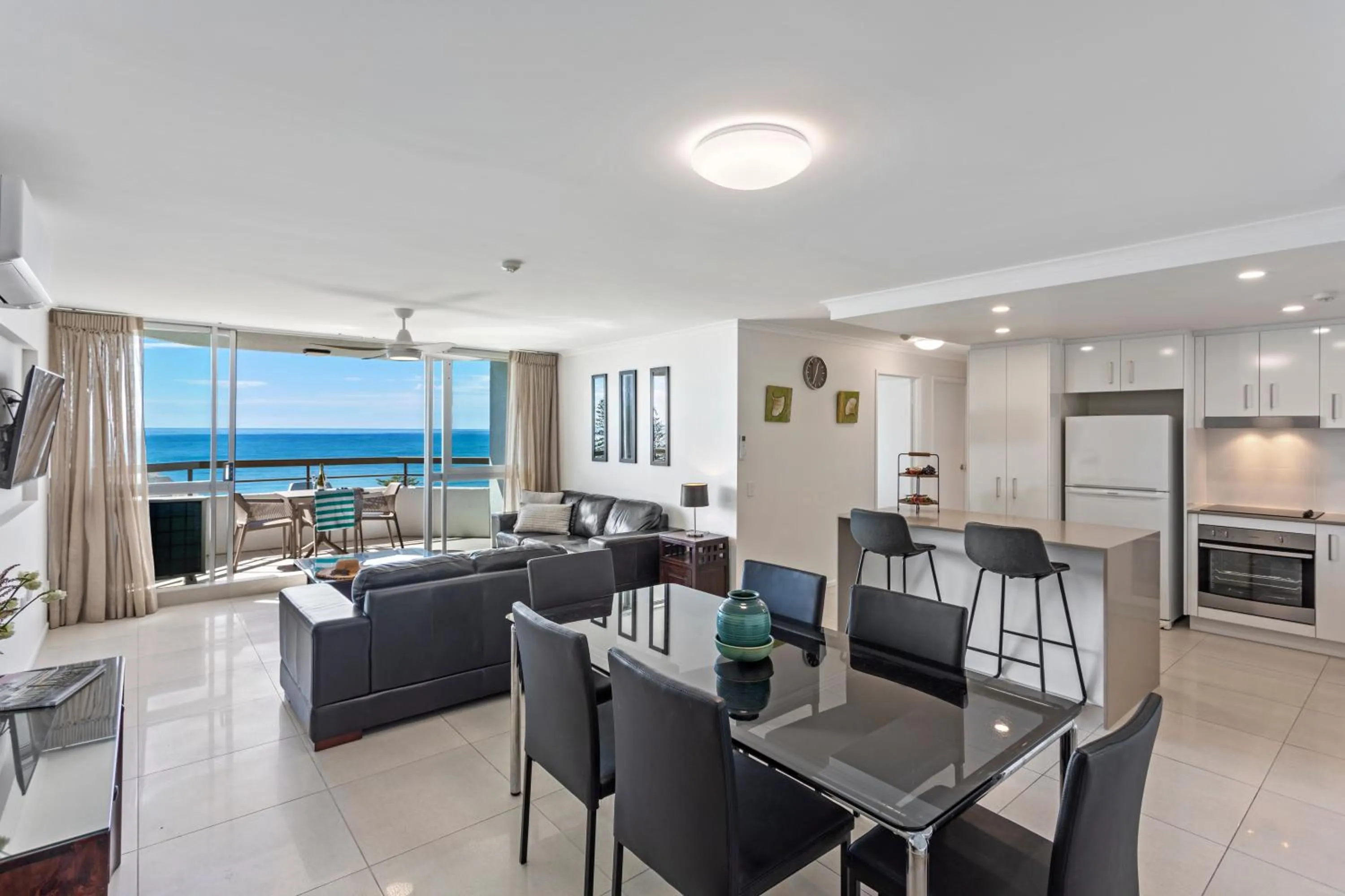 Dining area in Newport Mooloolaba Apartments