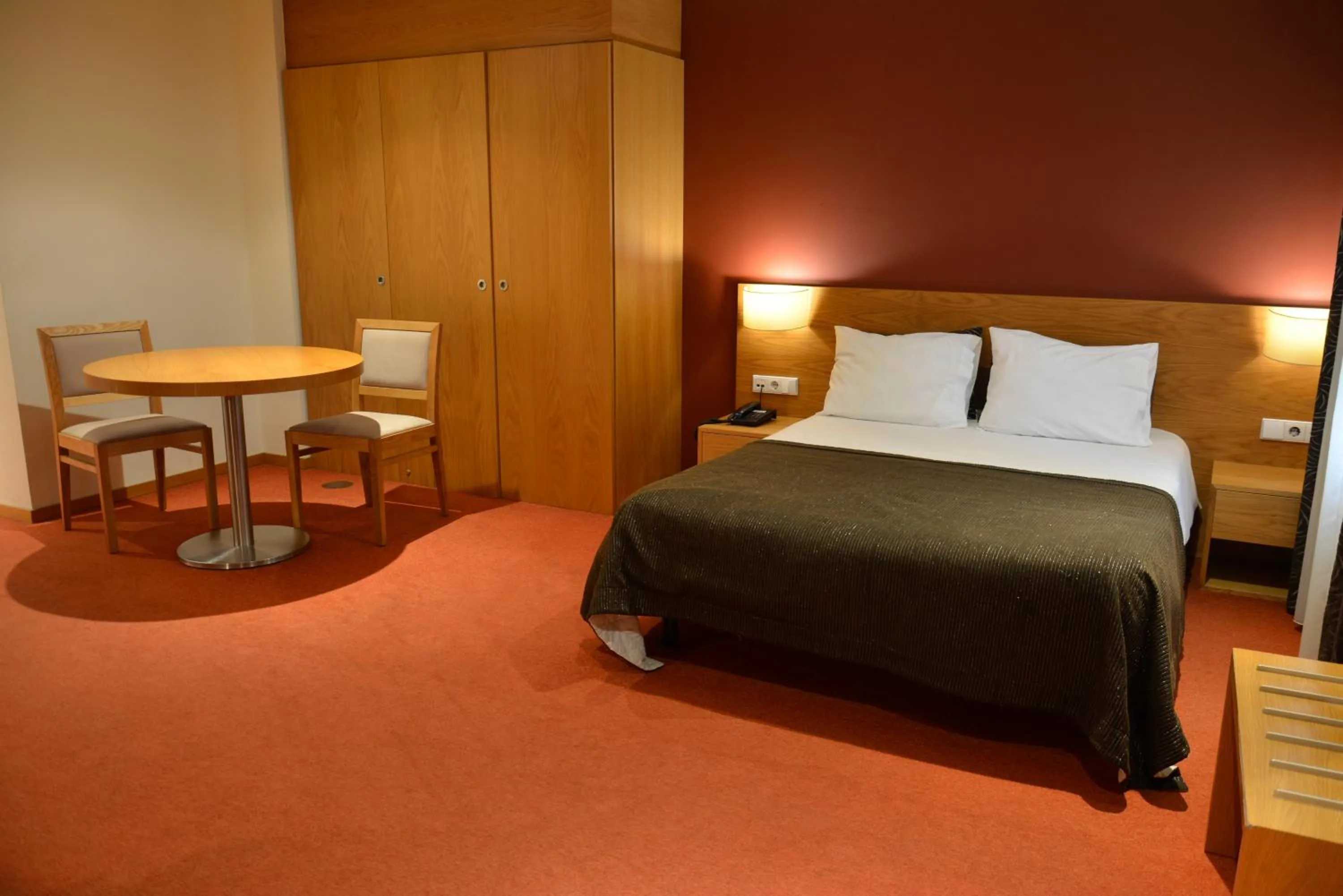 Bedroom, Bed in Paredes Hotel Apartamento