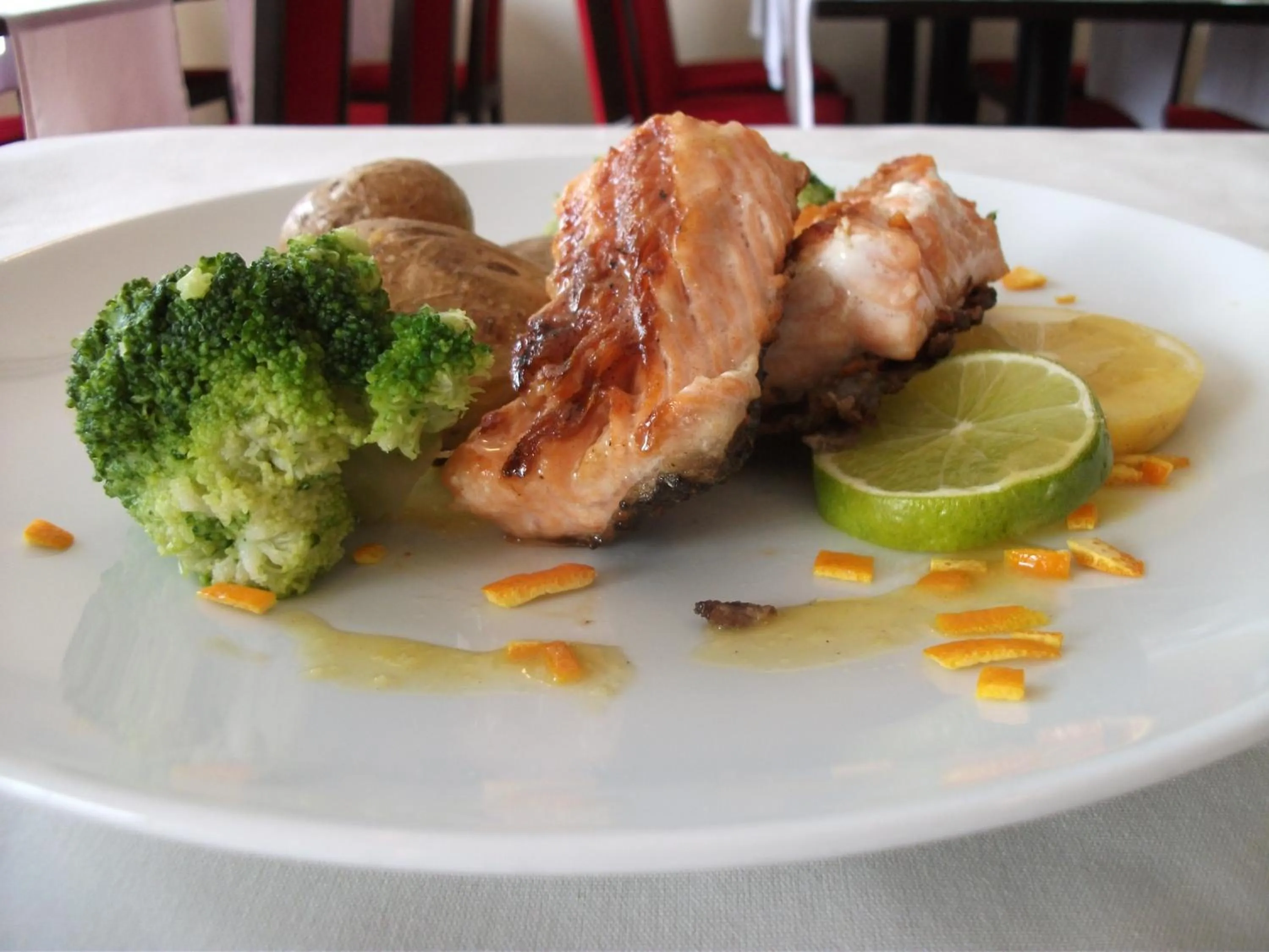 Food and drinks in Paredes Hotel Apartamento