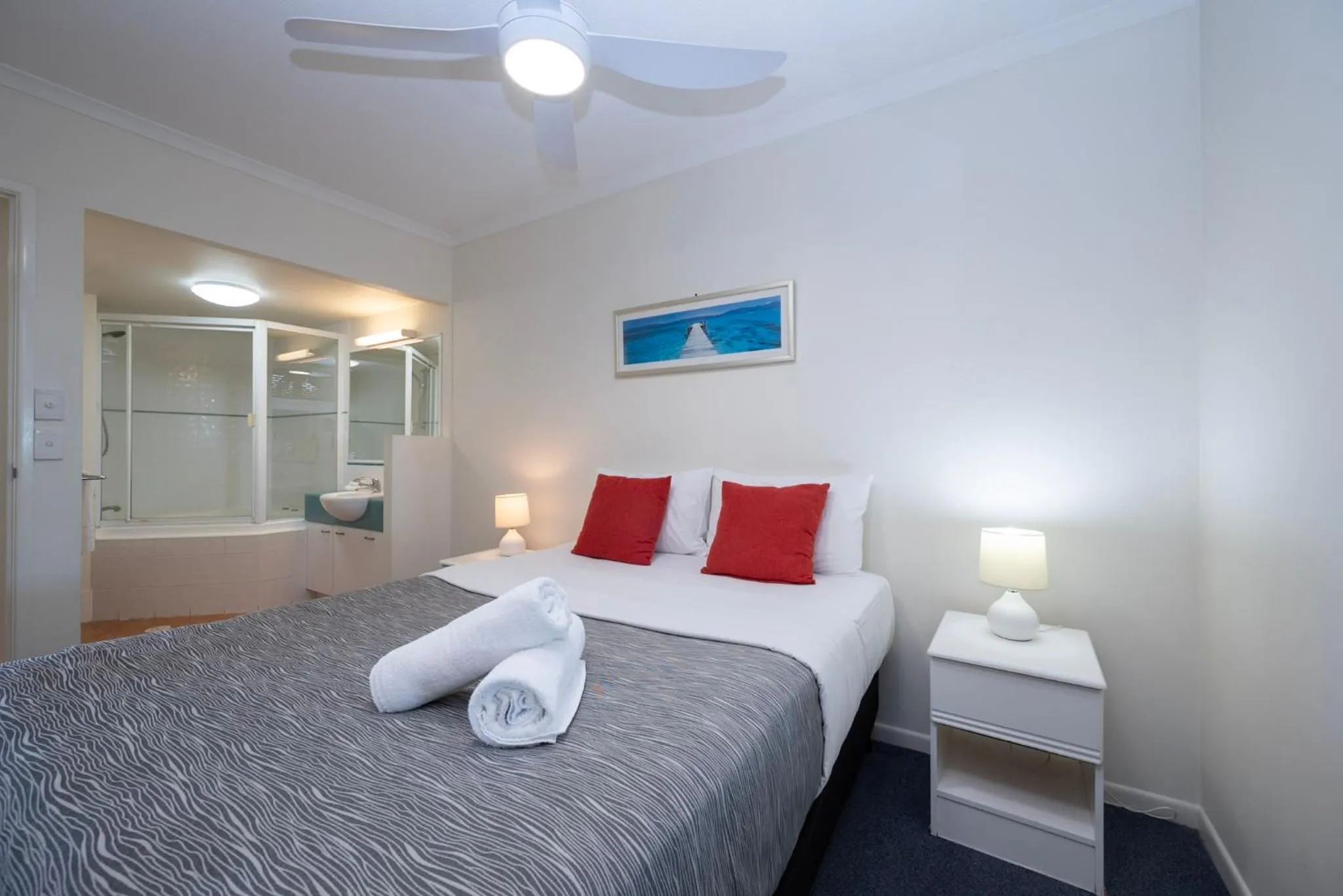 Bedroom, Bed in Endless Summer Resort