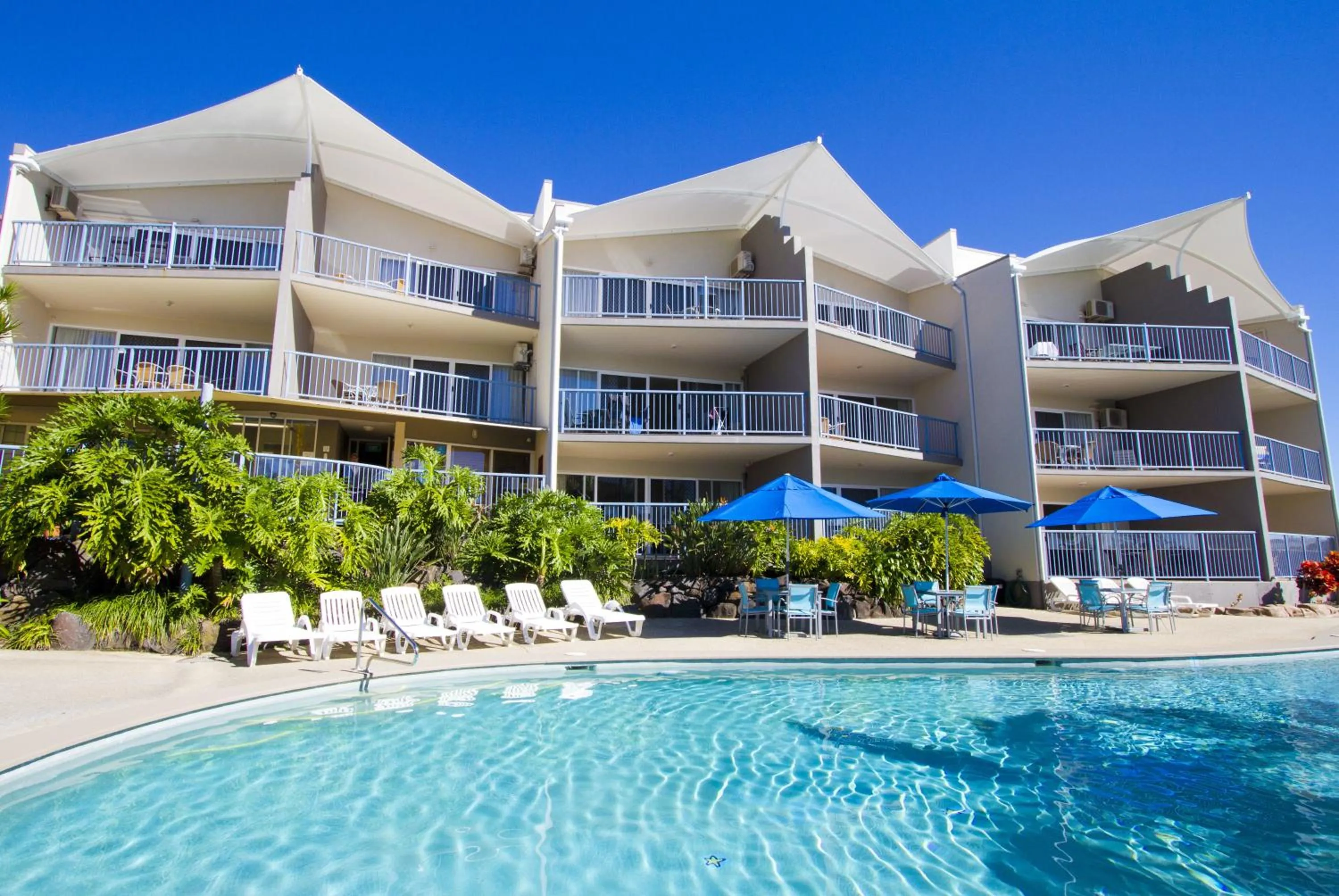 Facade/entrance in Endless Summer Resort