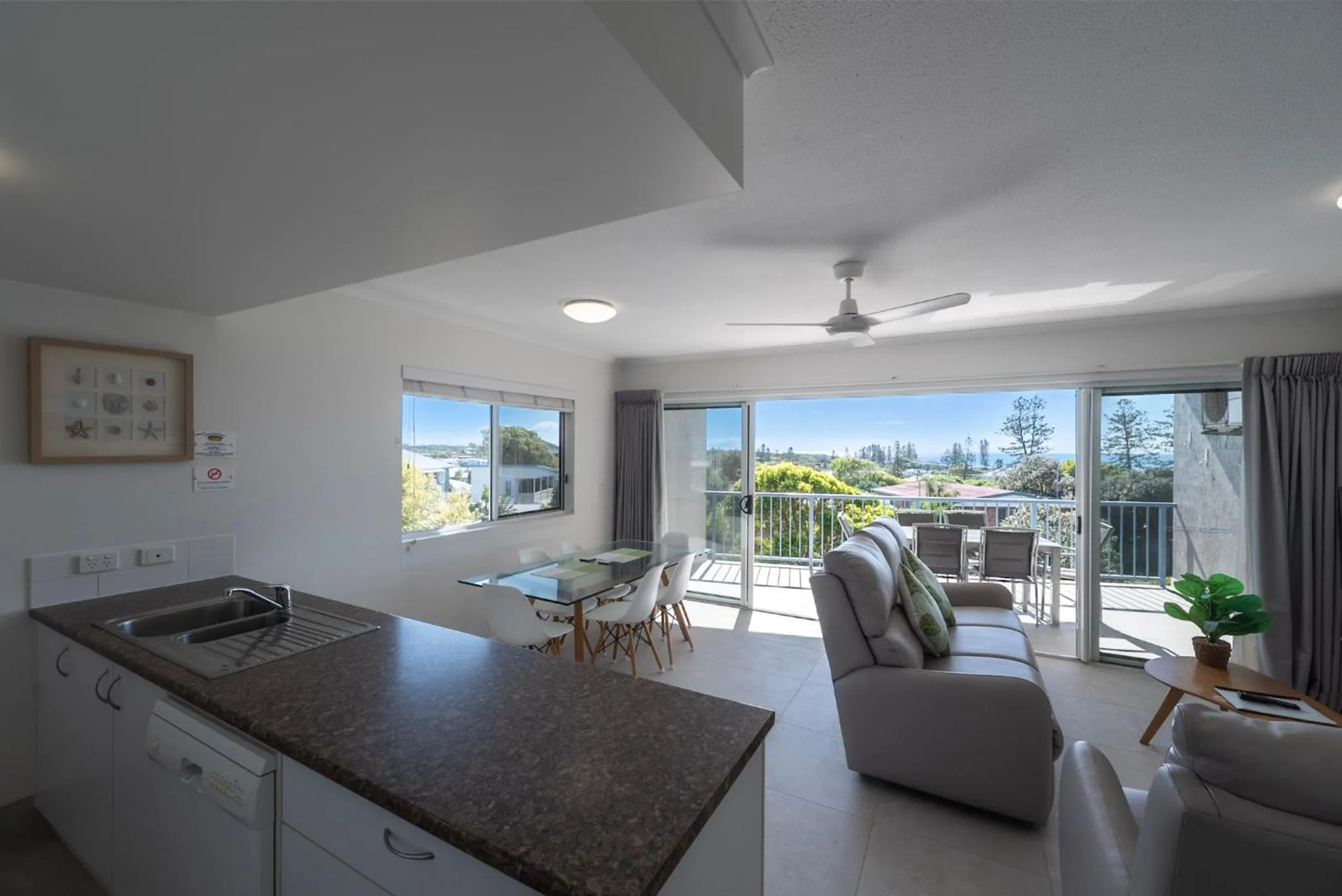 Kitchen or kitchenette in Endless Summer Resort