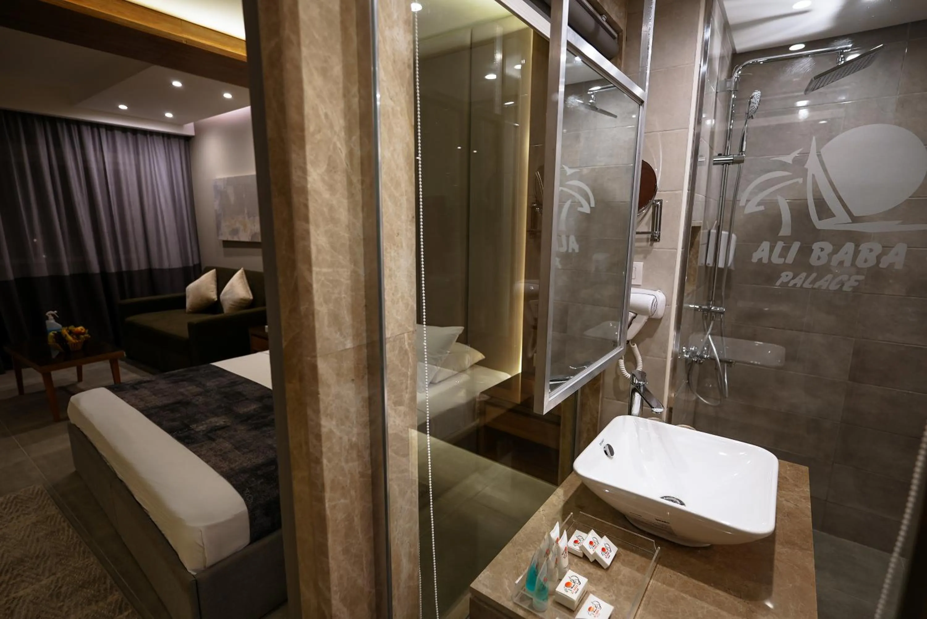 Shower in Ali Baba Palace Resort