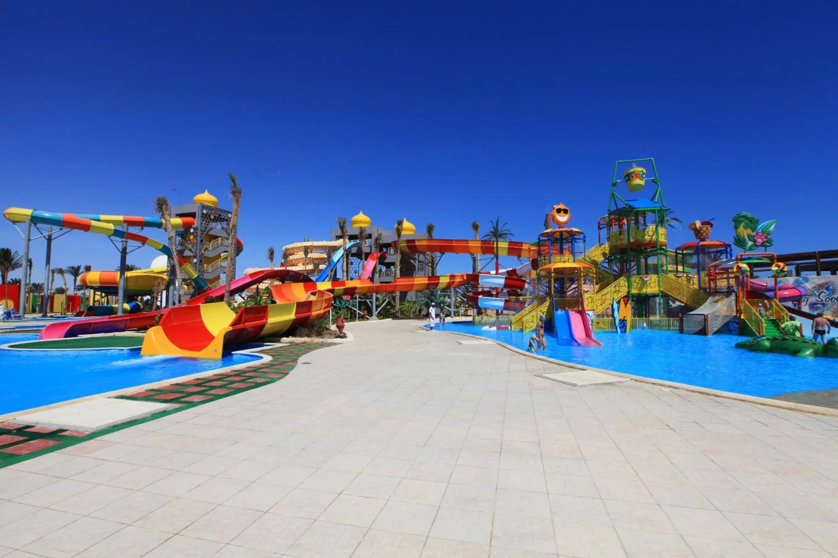 Day in Ali Baba Palace Resort