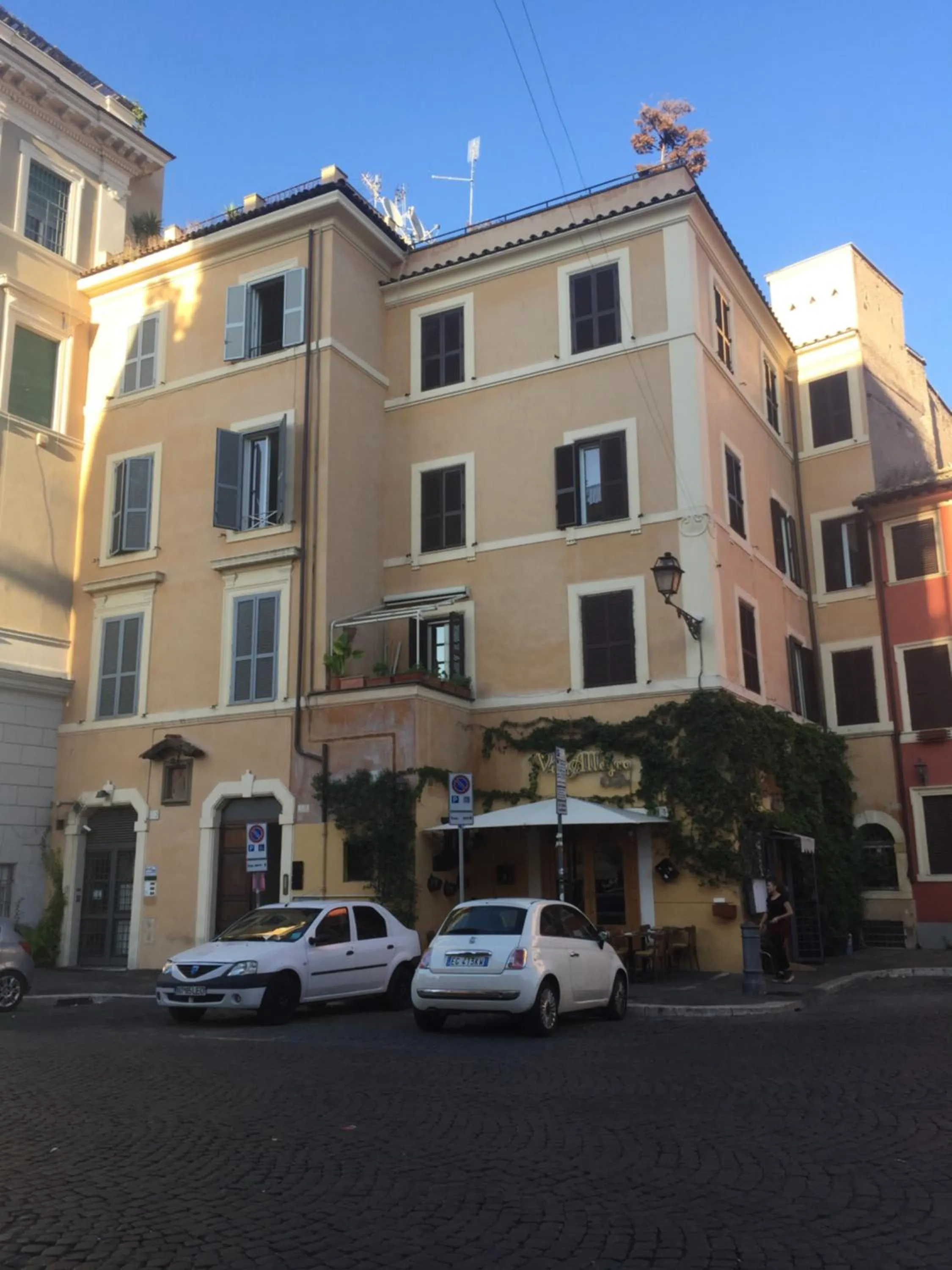 Property building in Livia B&B - Trastevere