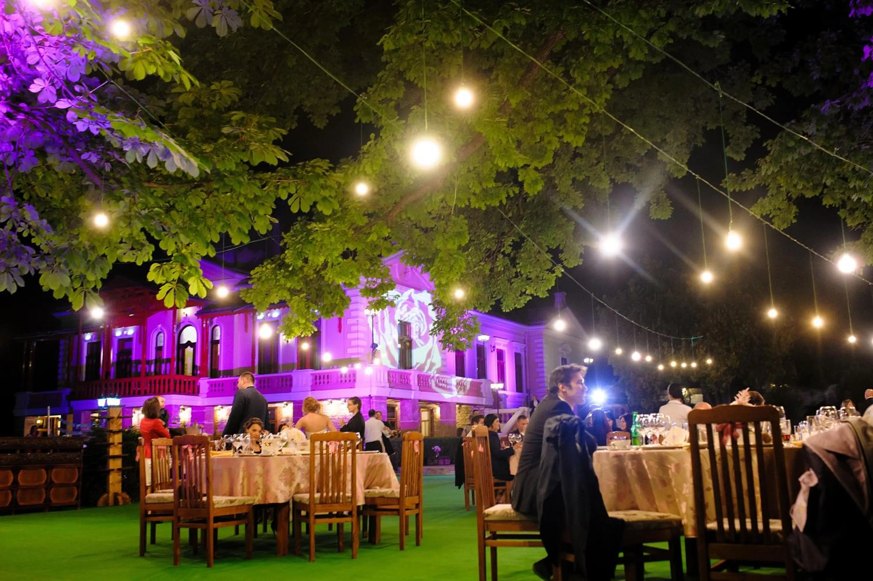 Banquet/Function facilities in Conac Polizu