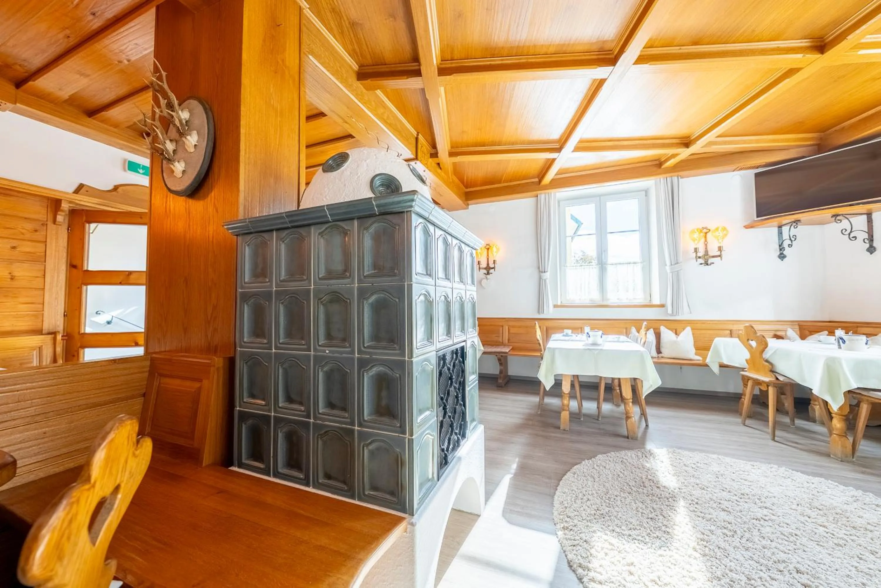 Restaurant/places to eat in Hotel Krug