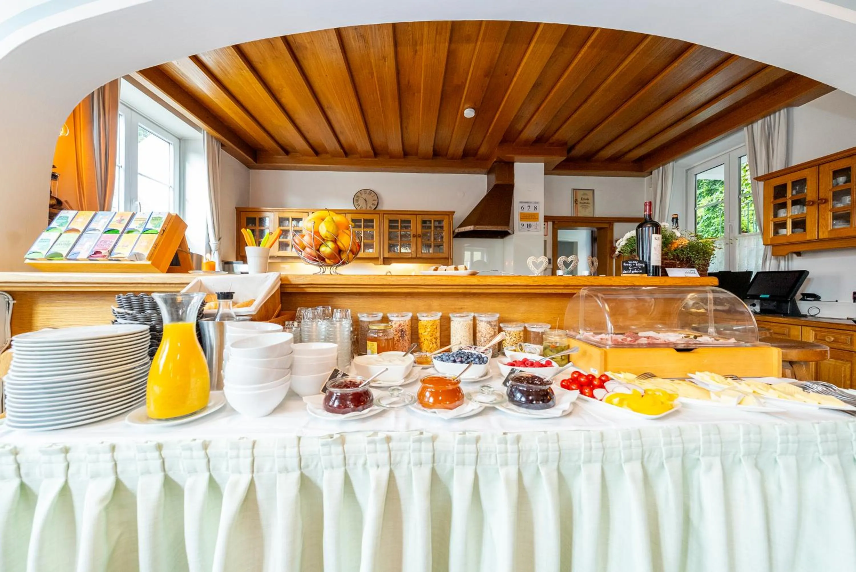 Breakfast in Hotel Krug