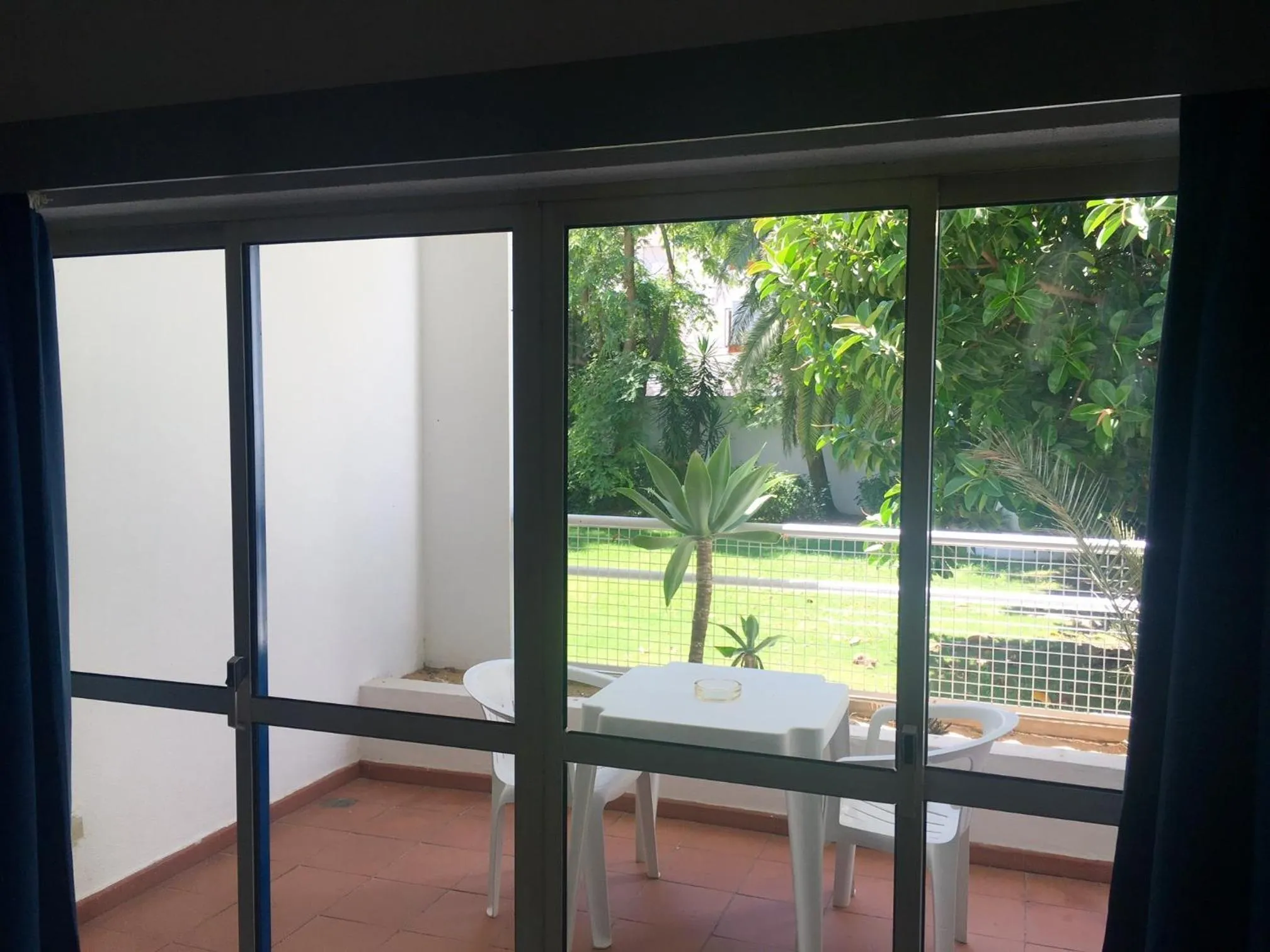 Garden view in Almar Hotel Apartamento