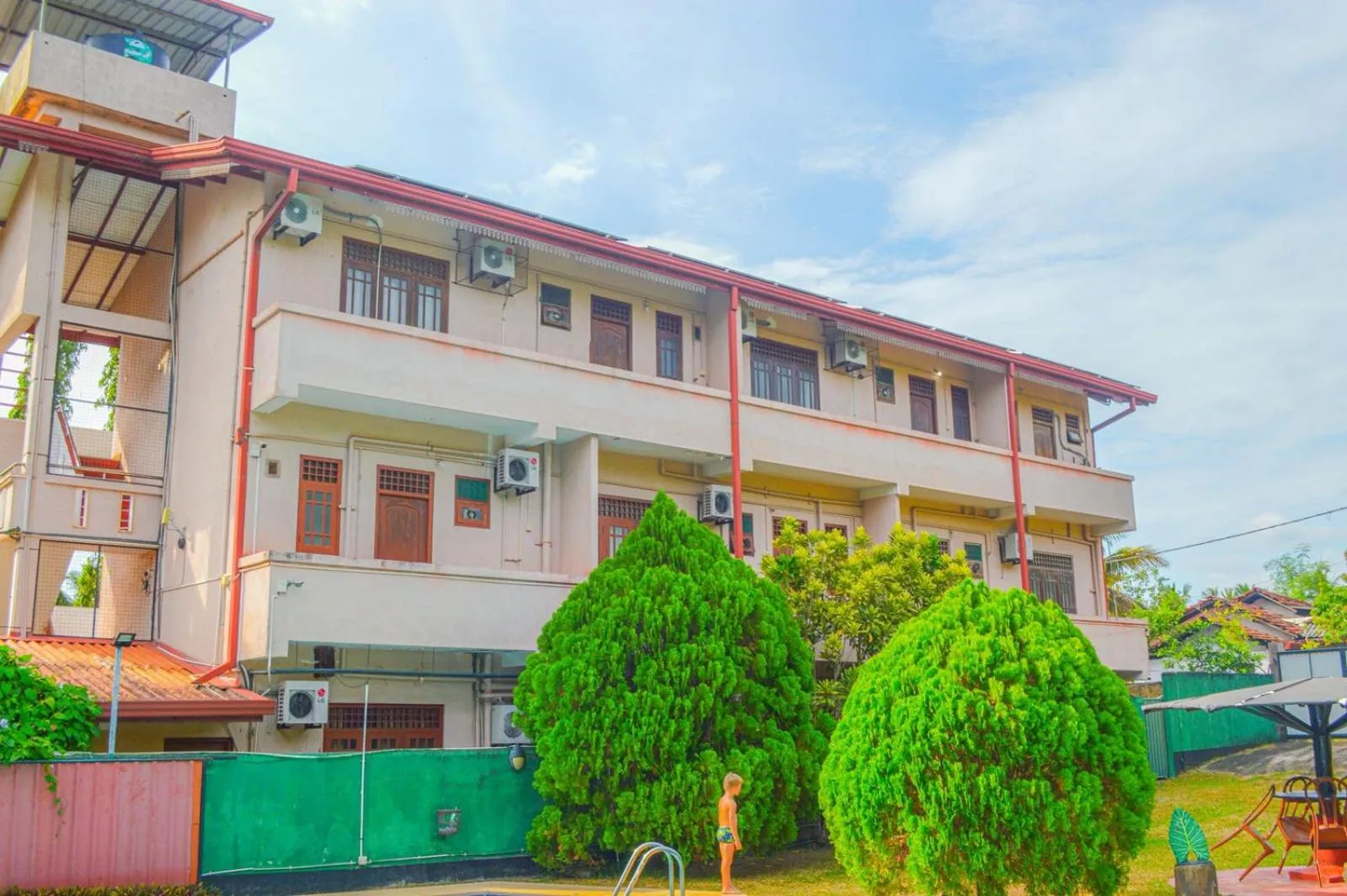 Property building in Airport Green View Hotel Katunayake