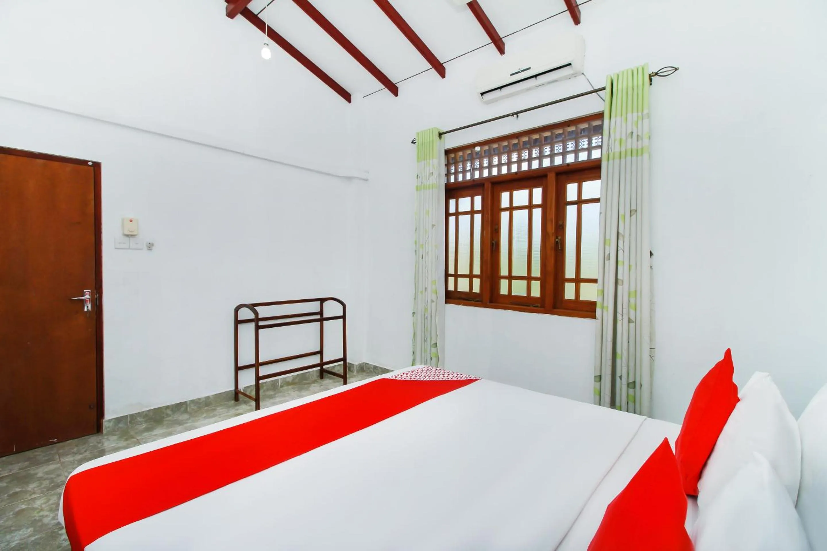 Bedroom, Bed in Airport Green View Resort