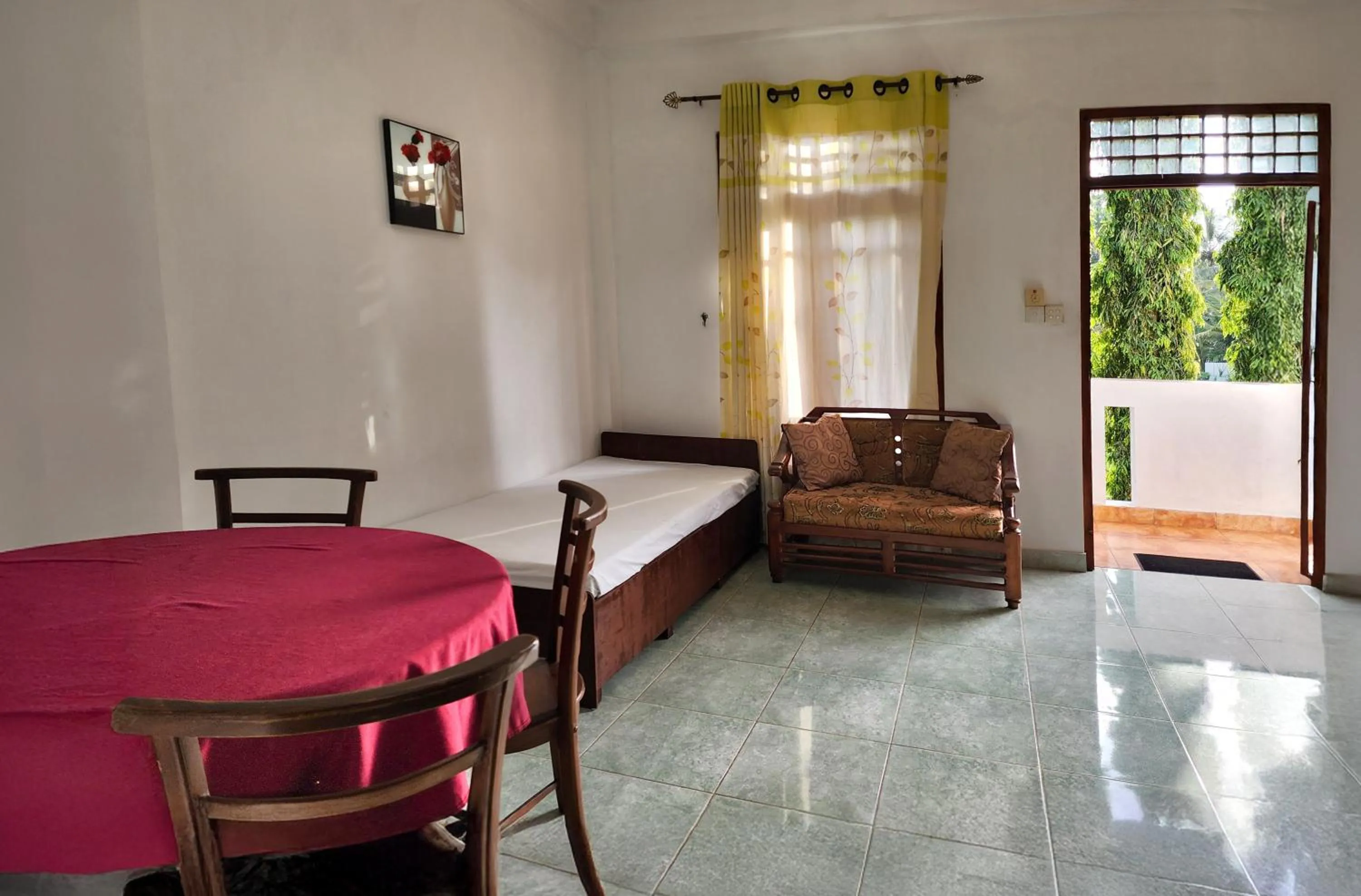 Bed in Airport Green View Resort