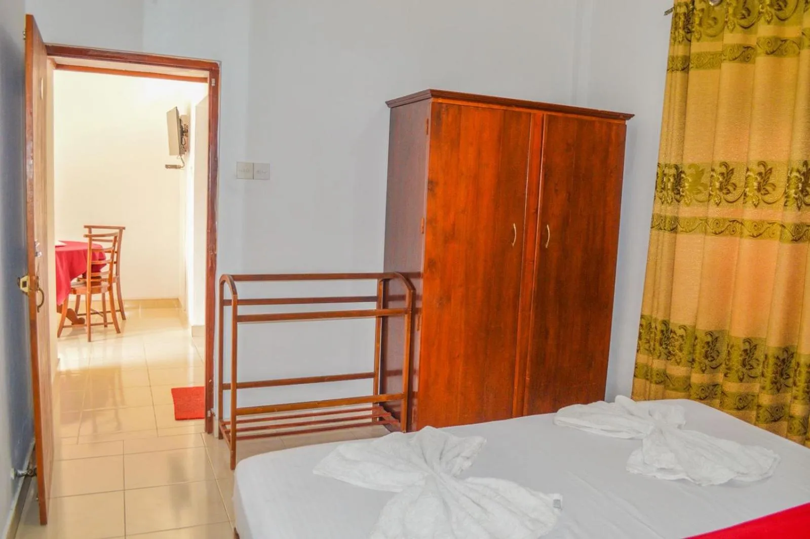 Photo of the whole room, Bed in Airport Green View Hotel Katunayake